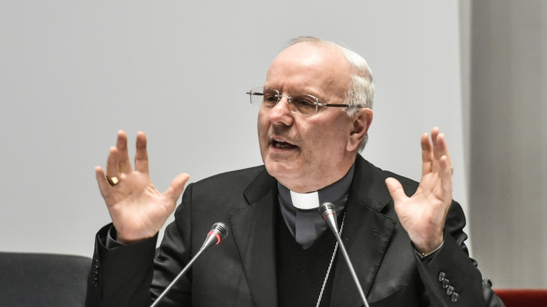 Immagine di Migranti, Galantino: Europa debole e cieca