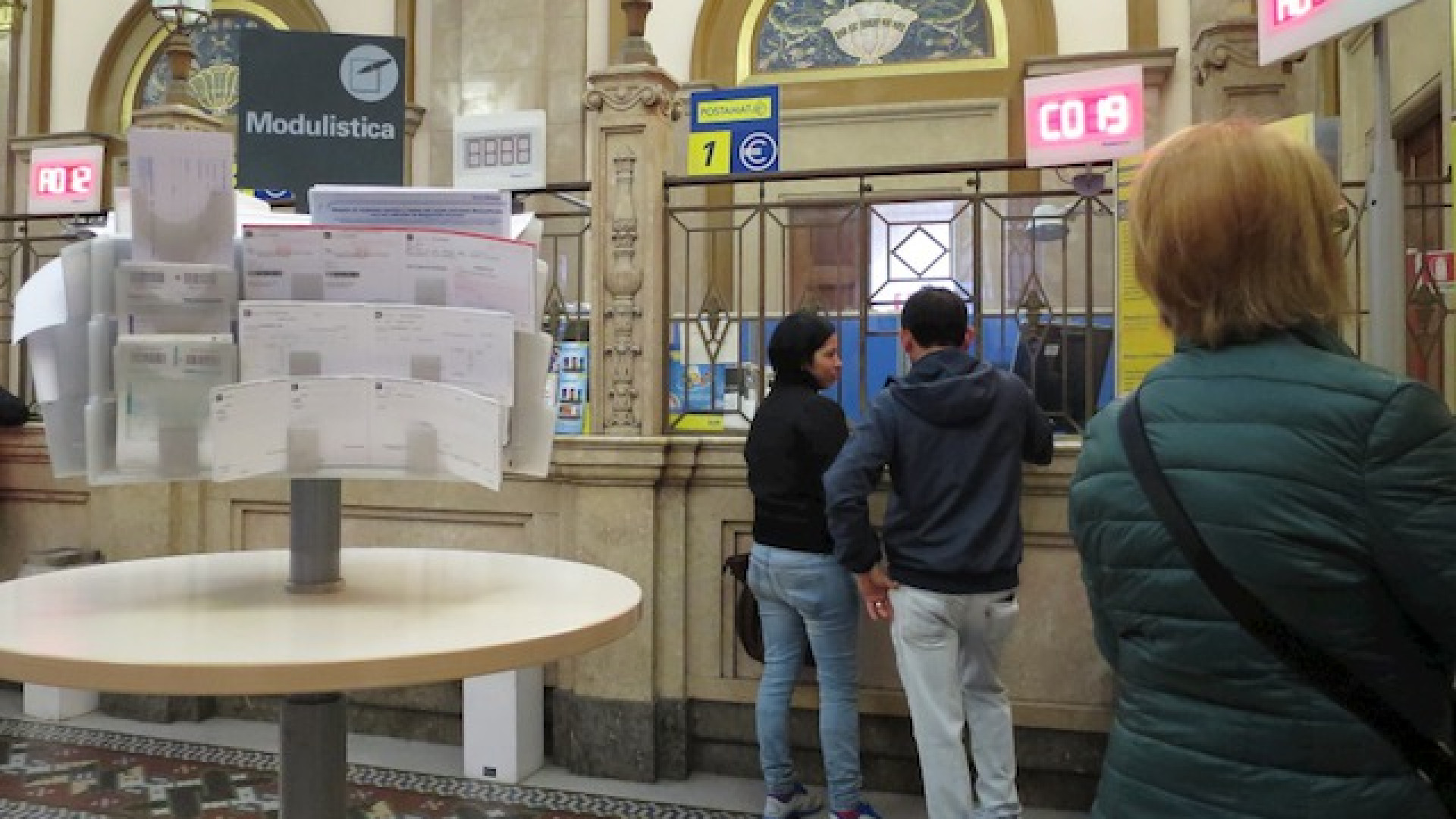 Immagine di Poste, sempre meno dipendenti, sempre più lavoro