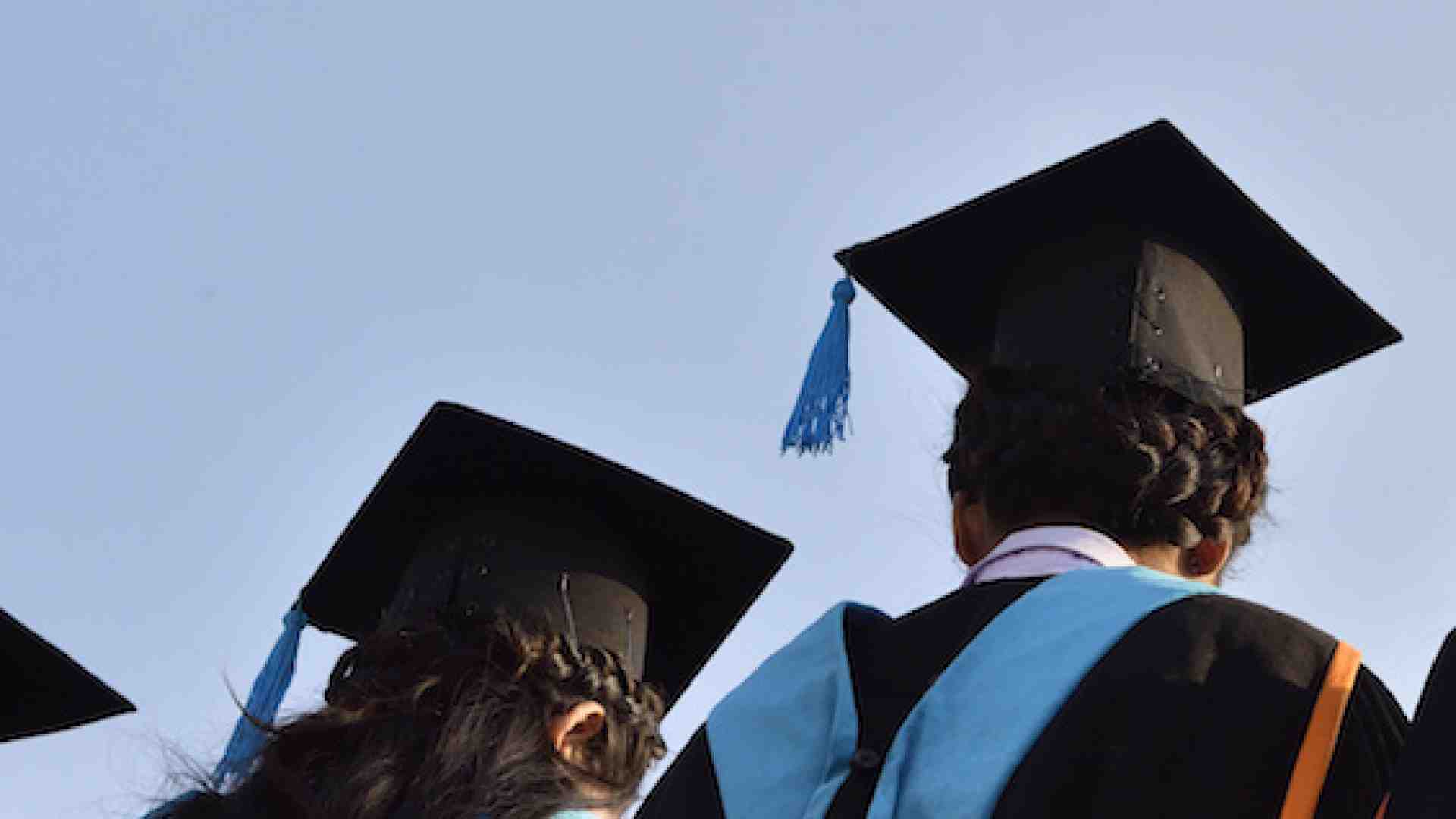 Immagine di Giovani. Se la laurea "perde" l'ascensore