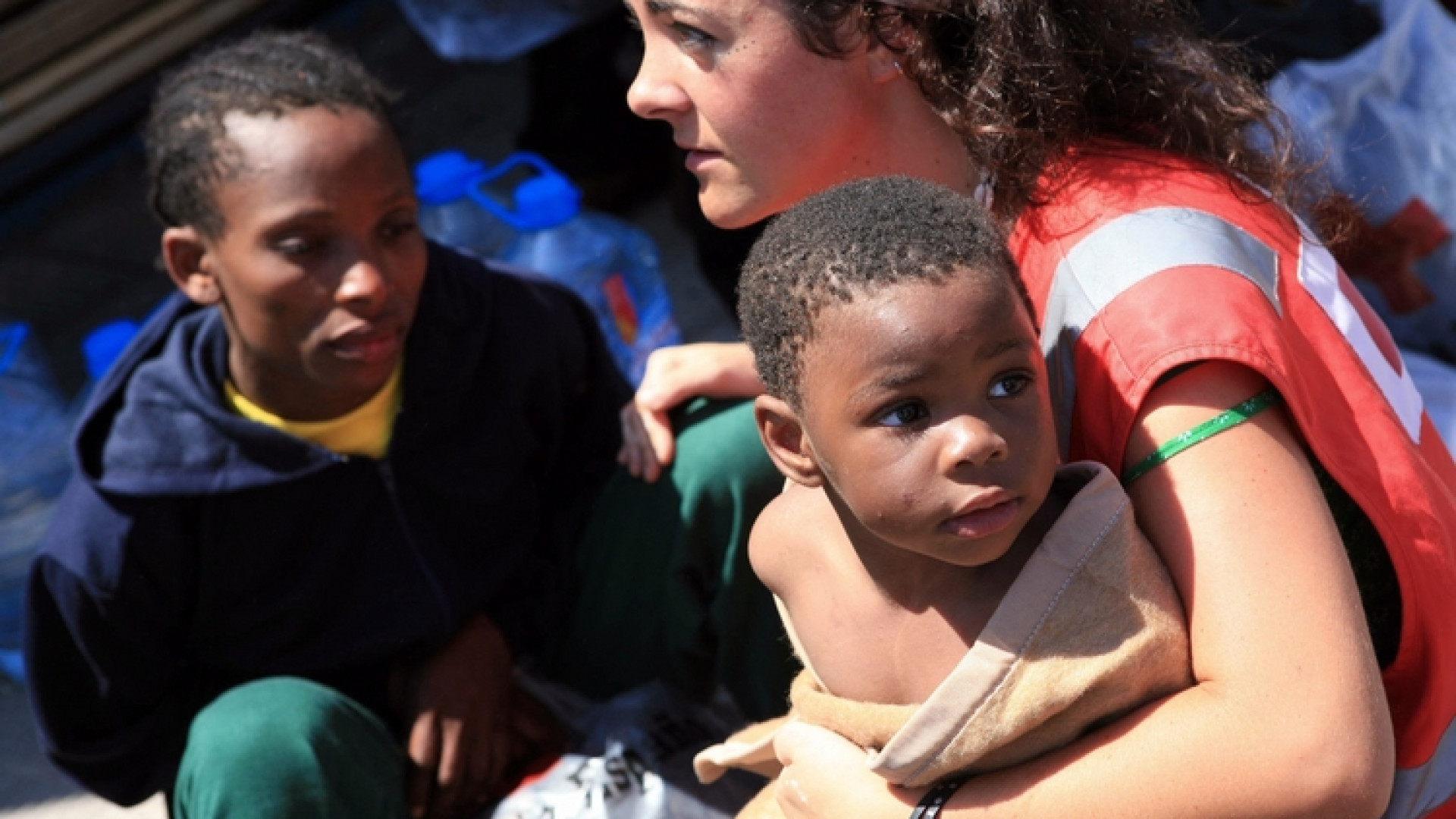 Immagine di Papa: minori migranti 3 volte indifesi