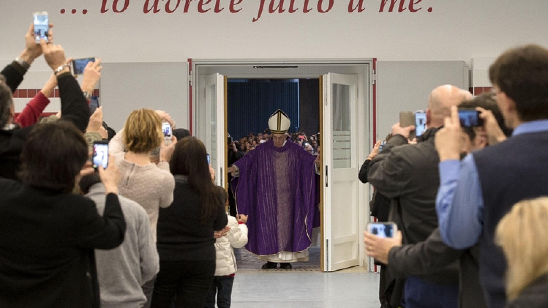 Immagine di E se la porta della misericordia fossi tu?