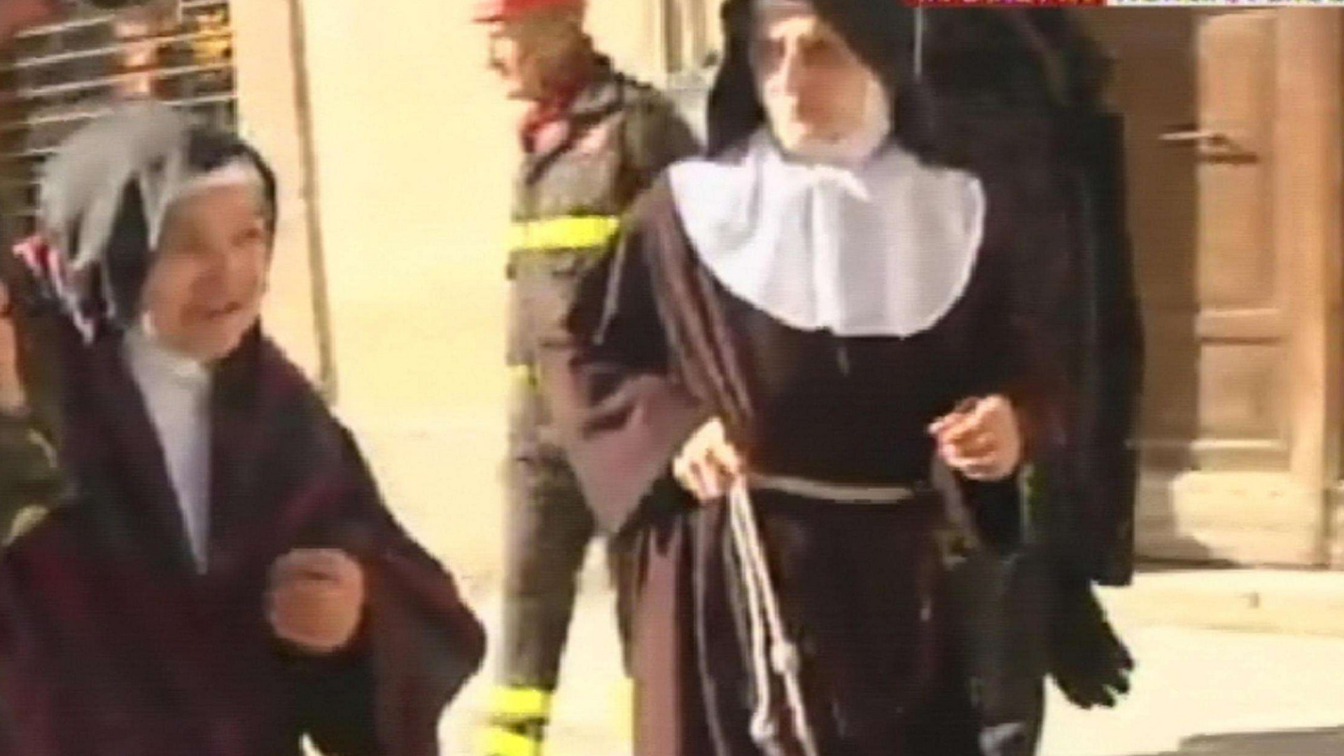 Immagine di Le suore davanti a S.Benedetto, patrono d'Europa, la chiesa che non c'è più
