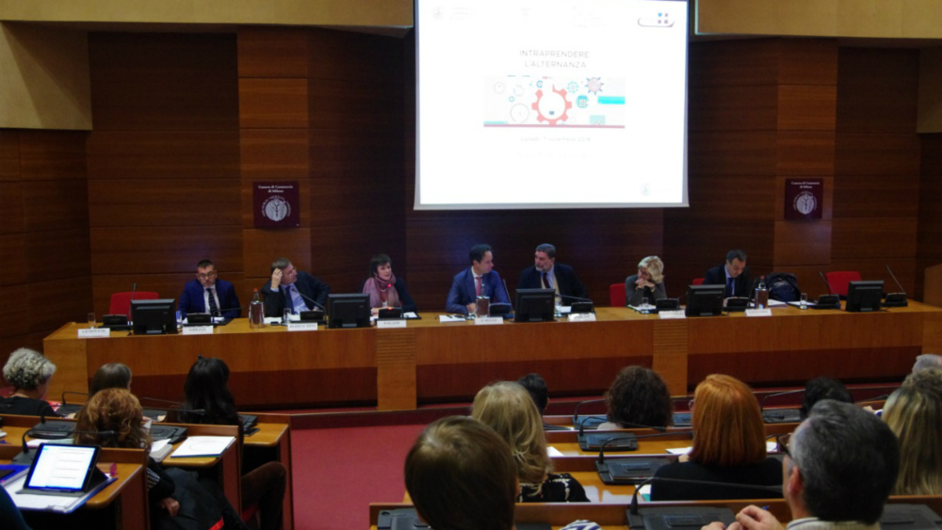 Immagine di Alternanza scuola-lavoro: imprese lombarde pronte a ospitare mille studenti, il 14% nazionale