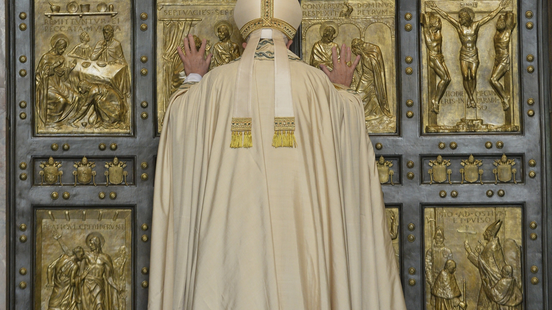Immagine di Si chiudono le Porte Sante sparse nel mondo