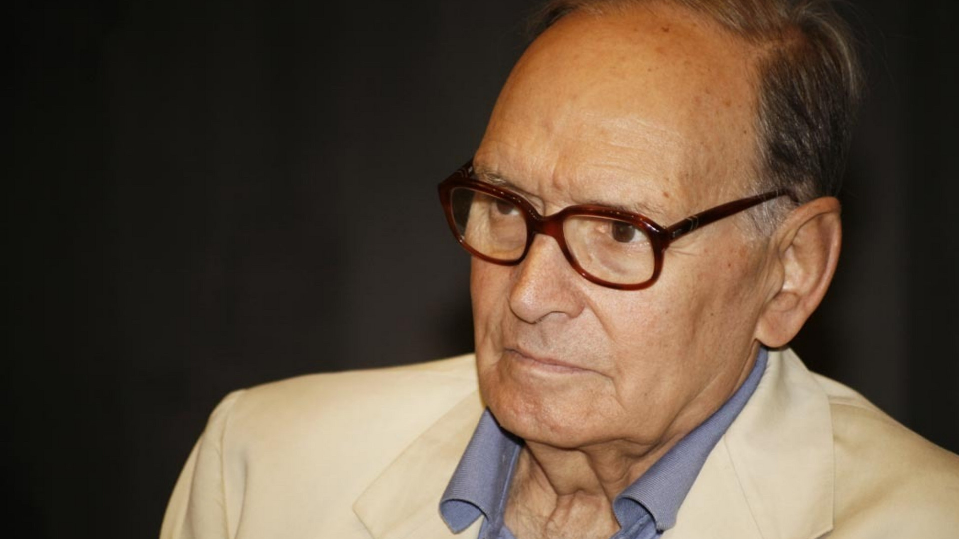 Immagine di Morricone sul podio per i poveri: «La bellezza è carità»