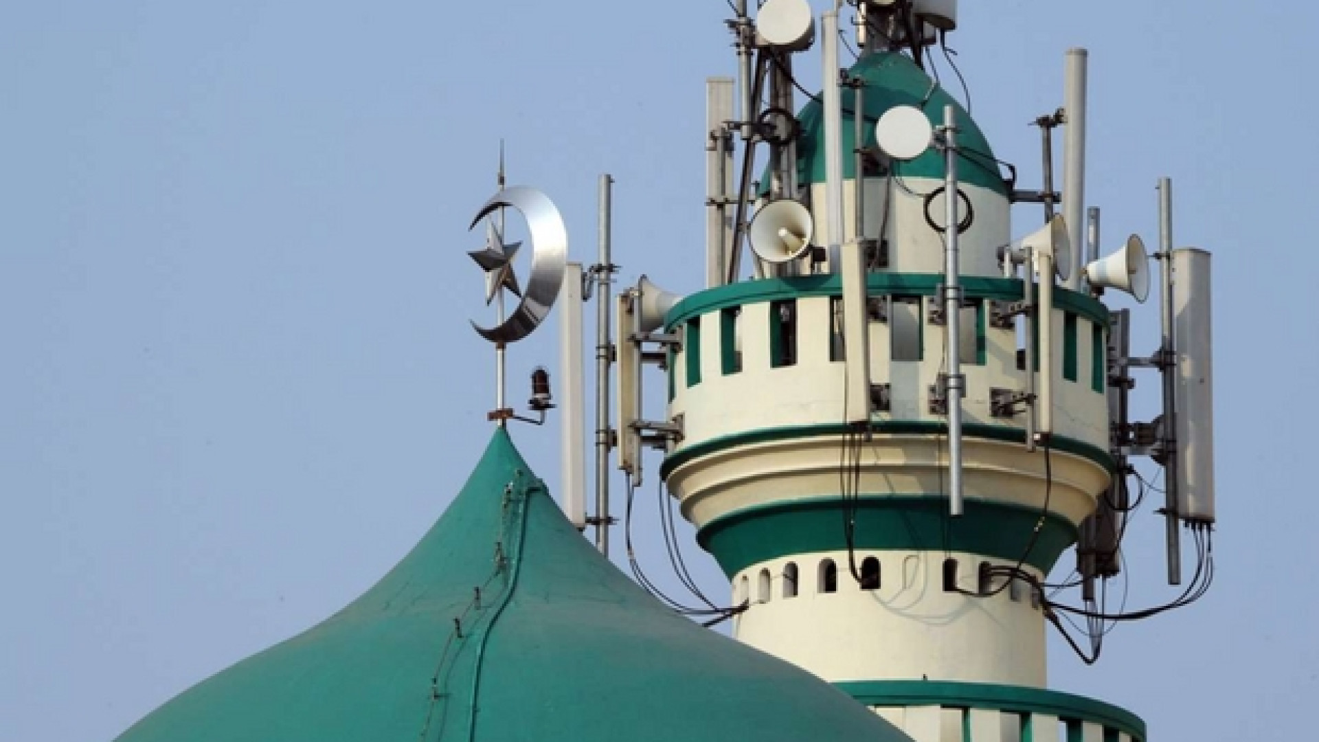 Immagine di Il muezzin «disturba», Israele abbassa il volume