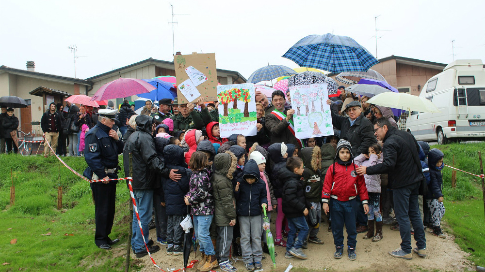 Immagine di Inaugurato in via Bredina il primo lotto del Bosco dei nuovi nati
