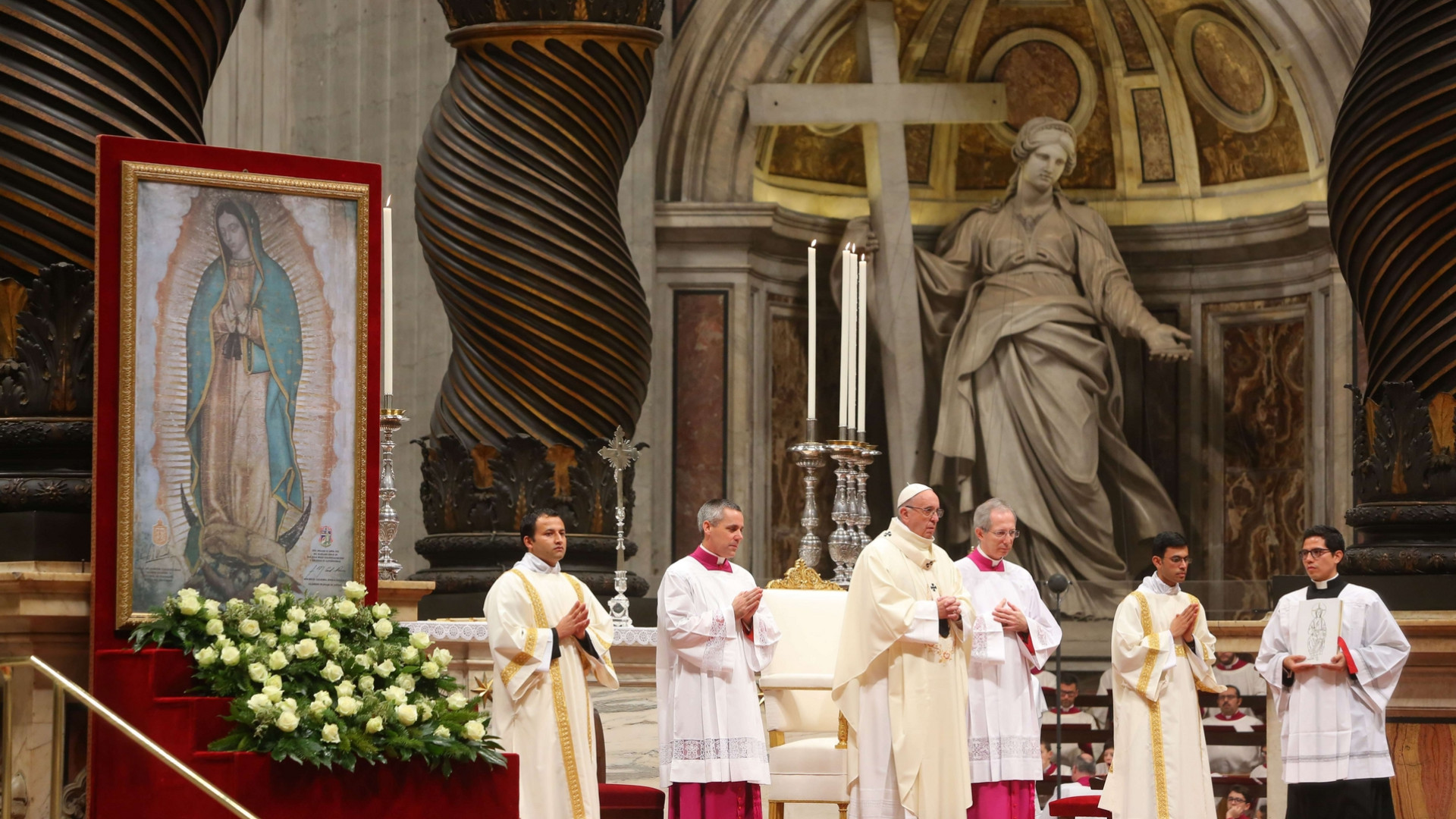 Immagine di Papa Francesco: Maria luce in una società cieca davanti a esclusi
