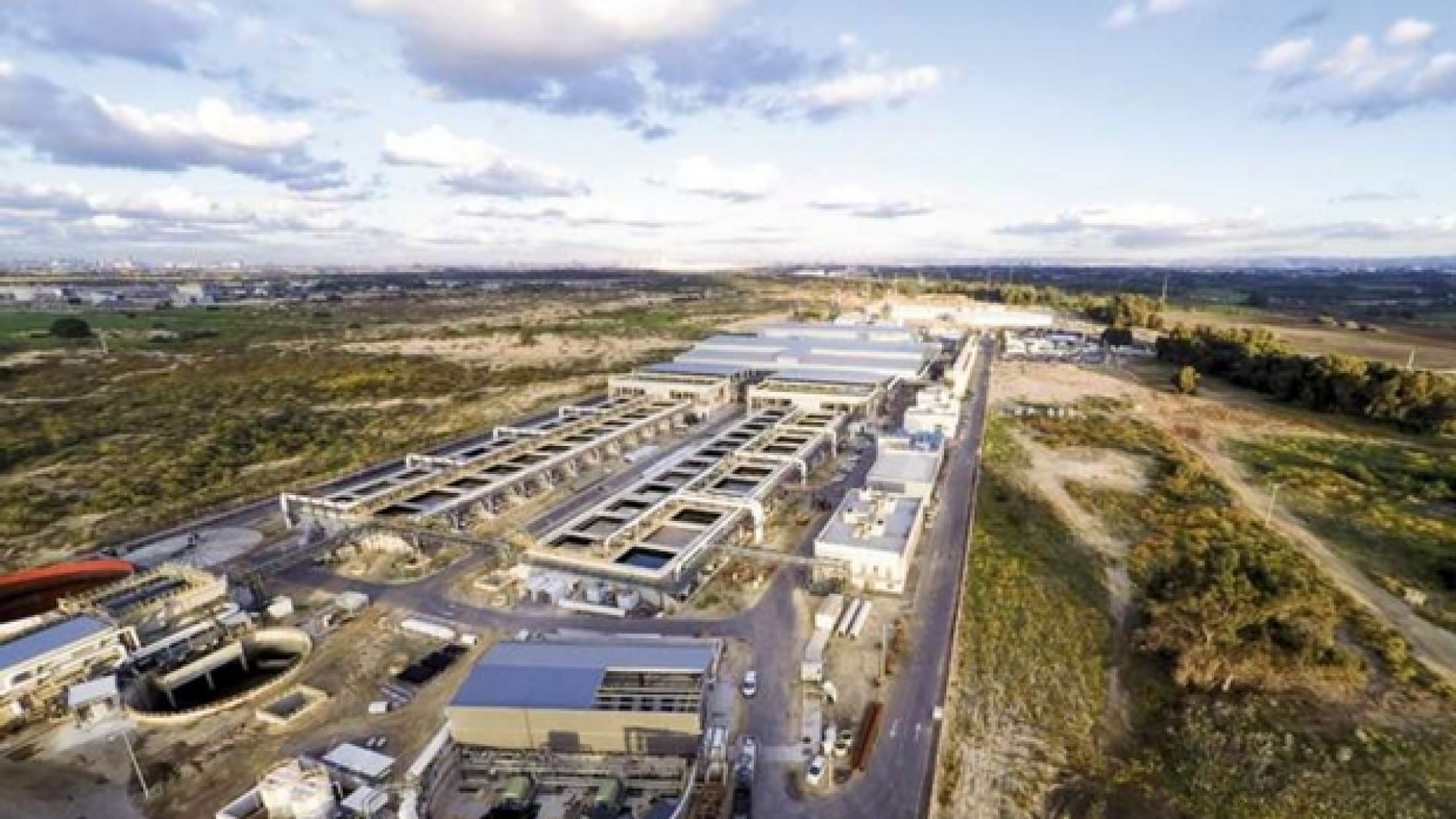 Immagine di Israele vince la sete con l'acqua di mare