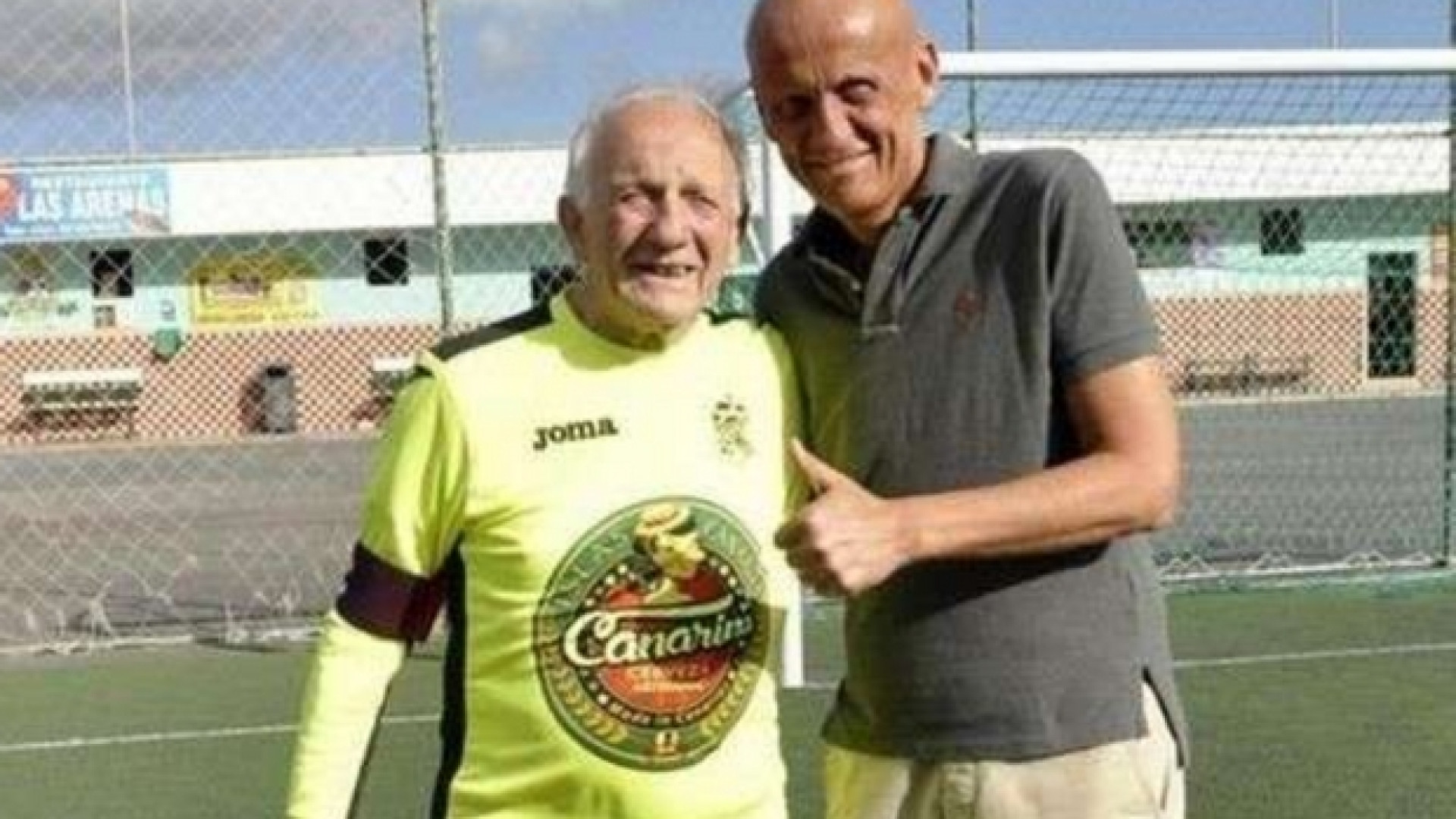 Immagine di Lascia lo sport a 82 anni il portiere più anziano del mondo