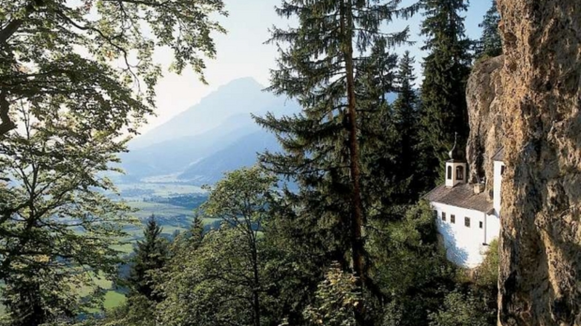 Immagine di AAA cercasi eremita per monastero sulle Alpi. Domande entro il 15 marzo