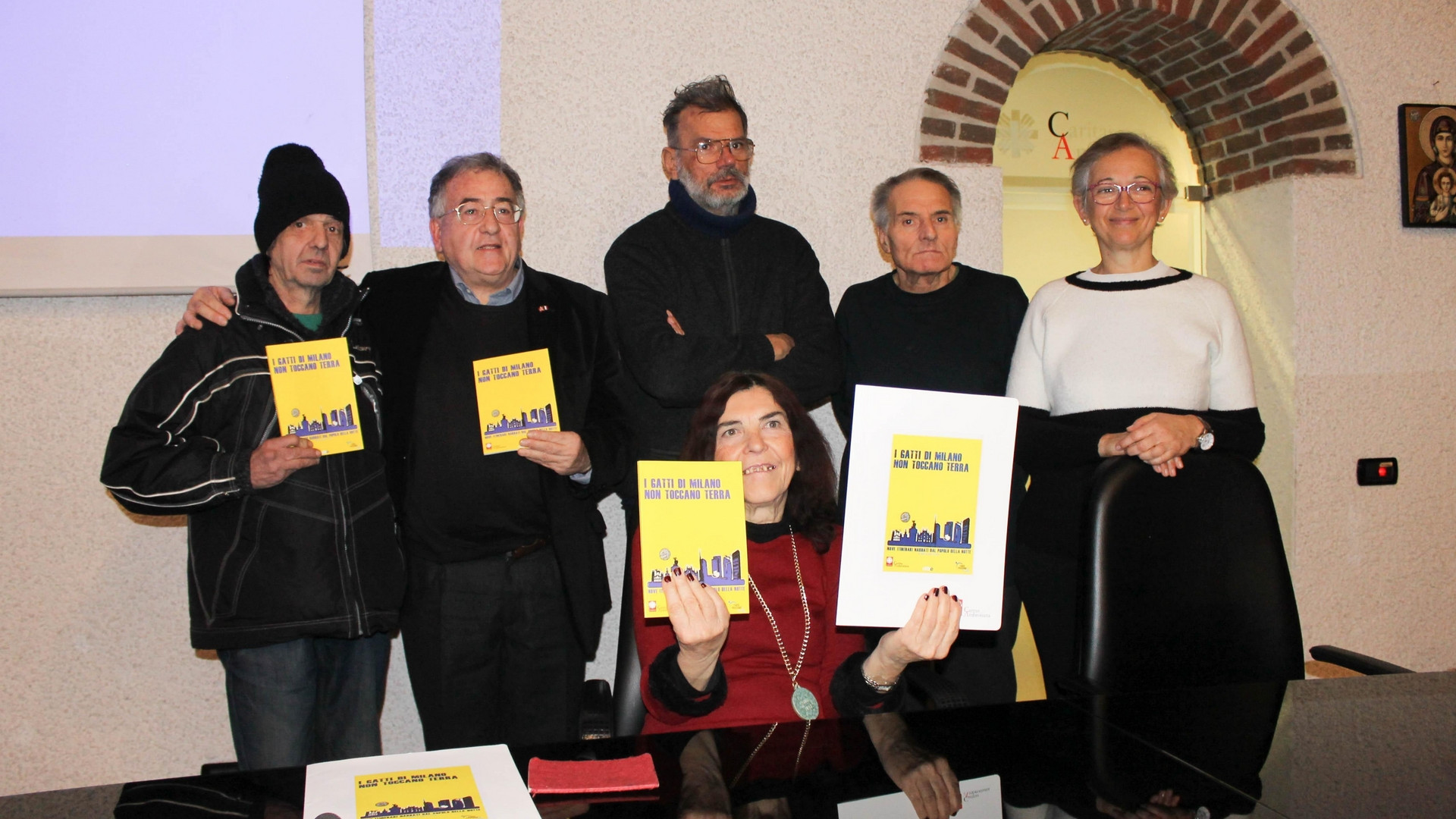 Immagine di Con i clochard al quartiere che accoglierà il Papa