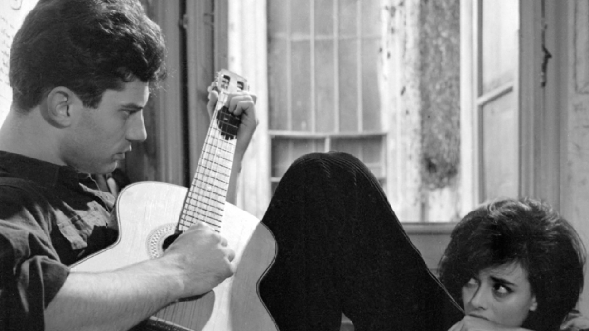 Immagine di L’eredità di Tenco 50 anni dopo. Omaggio di Corsi