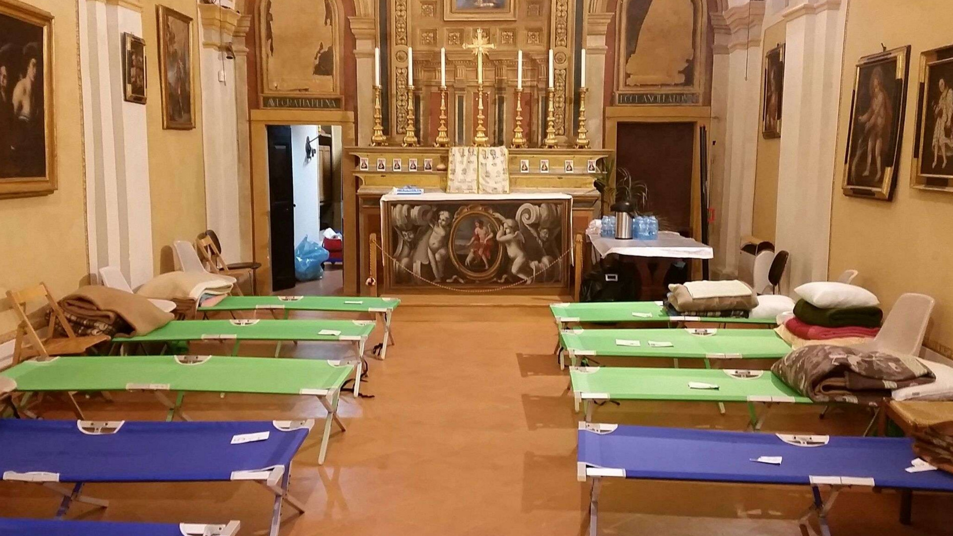 Immagine di Il palazzo vescovile di Perugia «casa» per i senzatetto