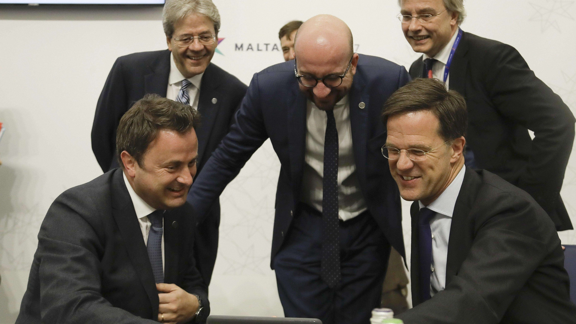 Immagine di Migranti, l'Ue: pieno sostegno all'Italia per l'accordo con la Libia