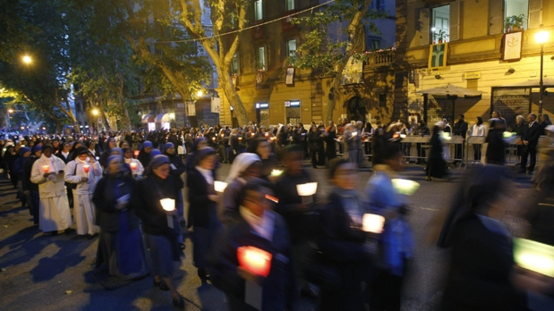 Immagine di Il Municipio IV fa retromarcia: «Nessuna tassa per le processioni religiose»