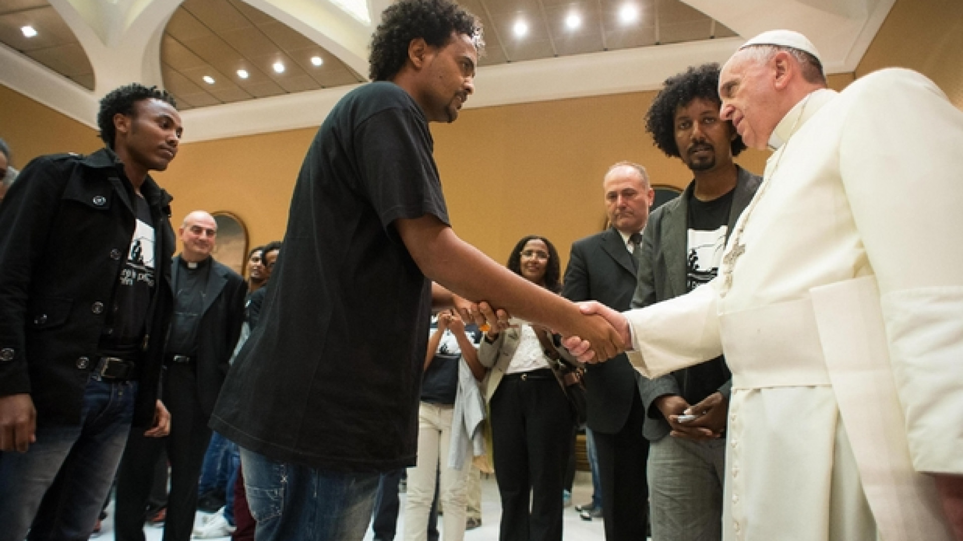 Immagine di Papa Francesco: proteggere i migranti è un imperativo morale