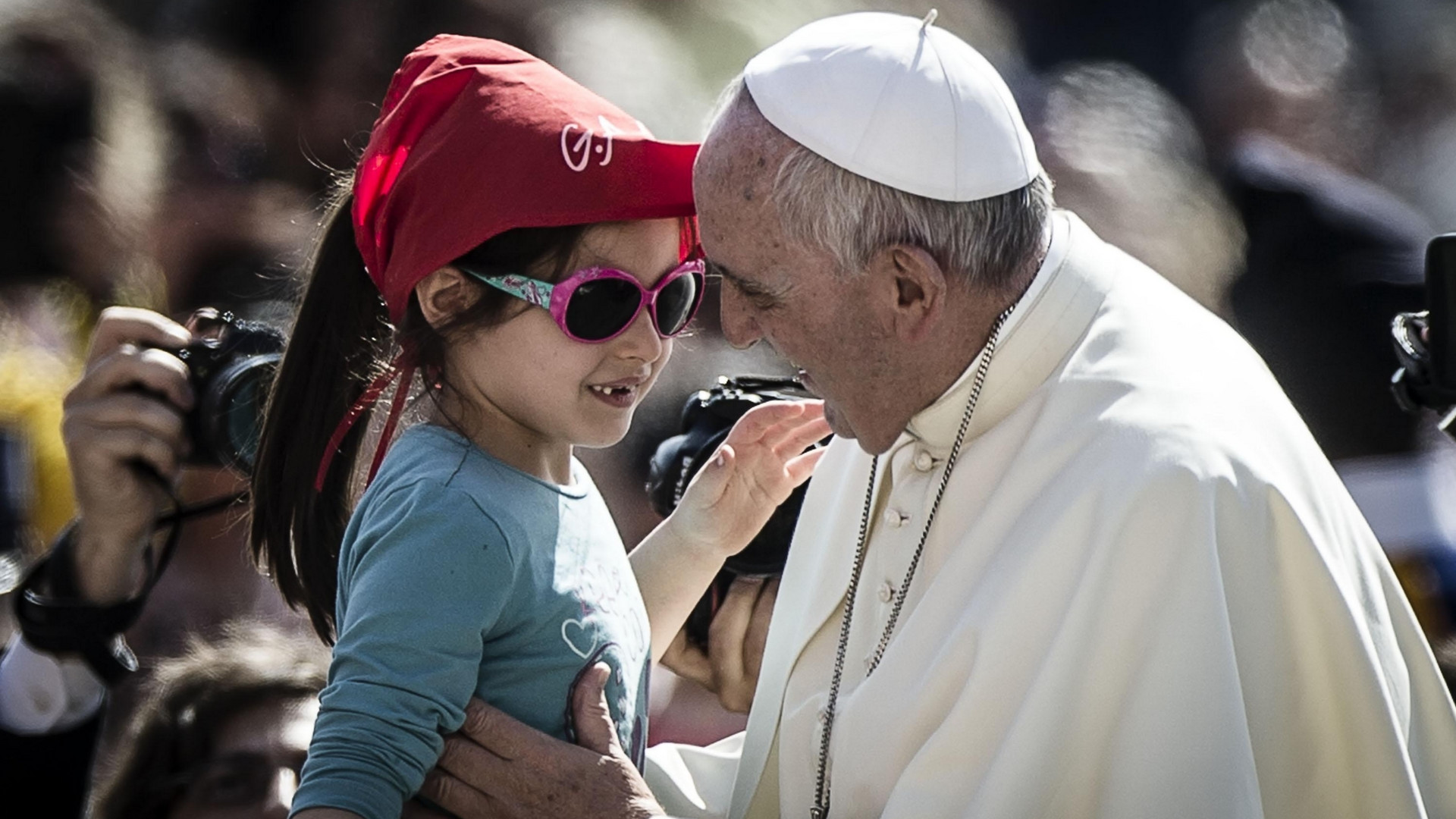 Immagine di Papa: 1000 bambini muoiono ogni giorno per malattie legate all'acqua