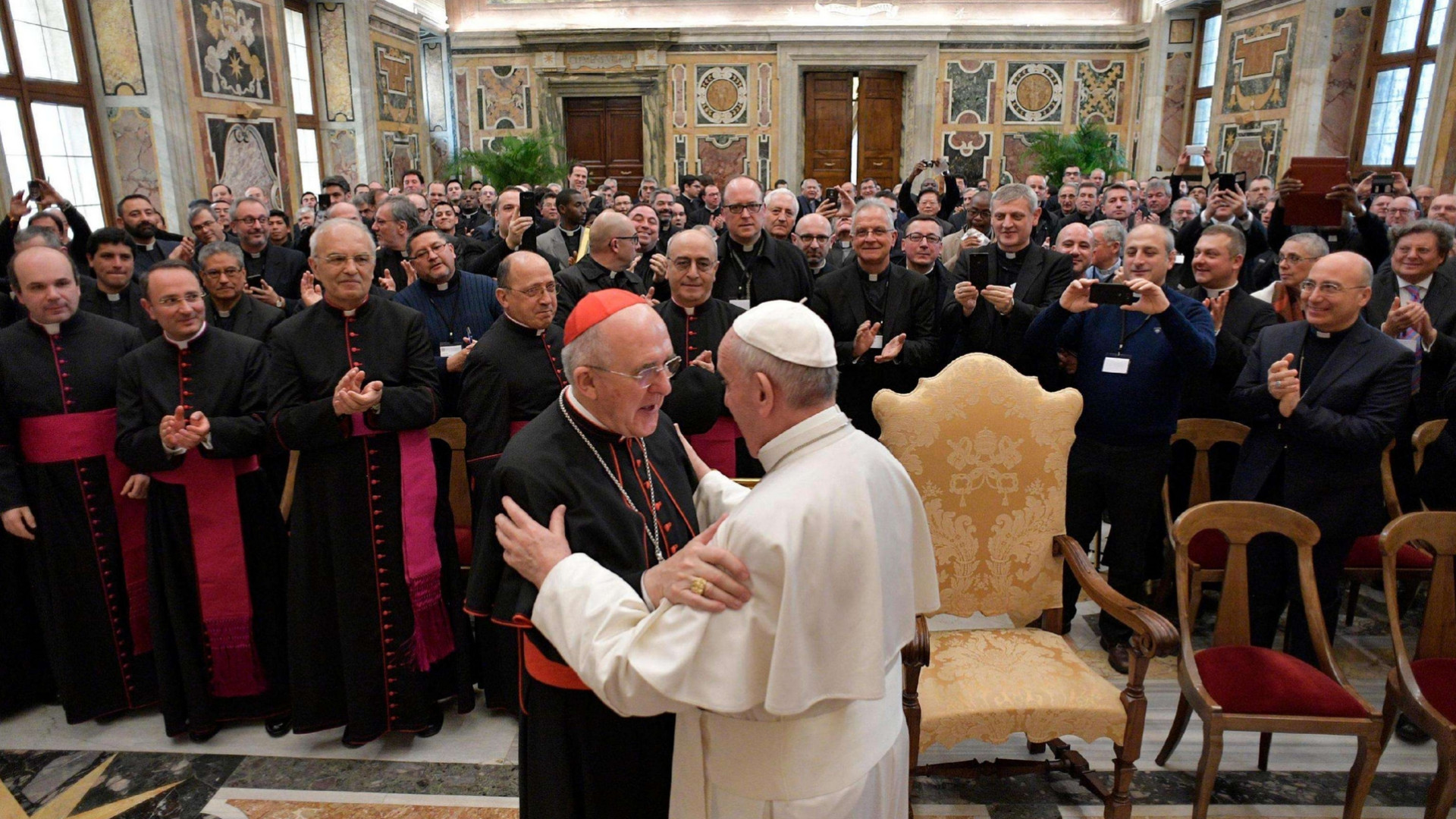 Immagine di «Parroci, fatevi prossimi anche di chi convive»