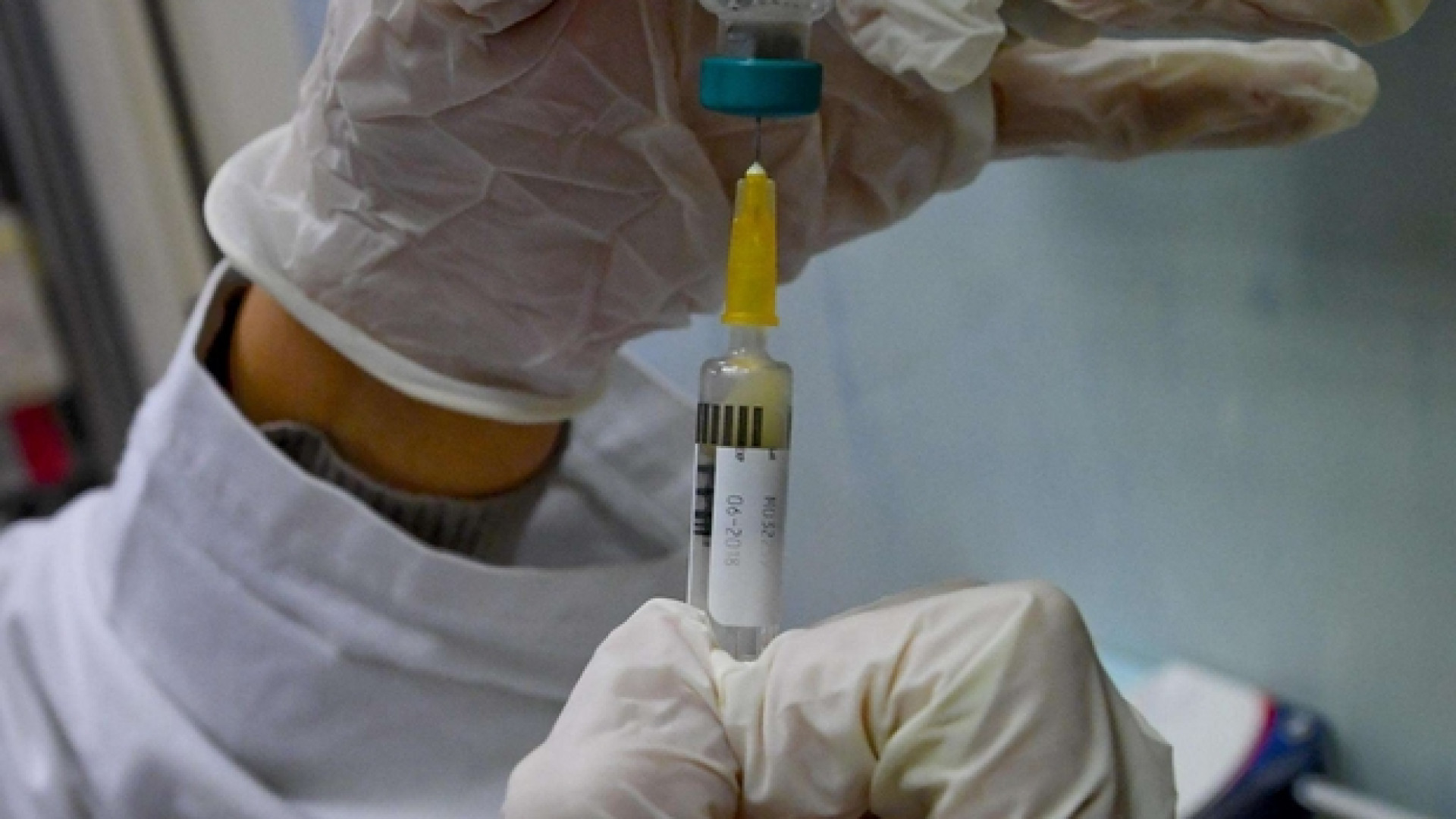 Immagine di Vaccini, la crisi senza fine. È record di anziani morti