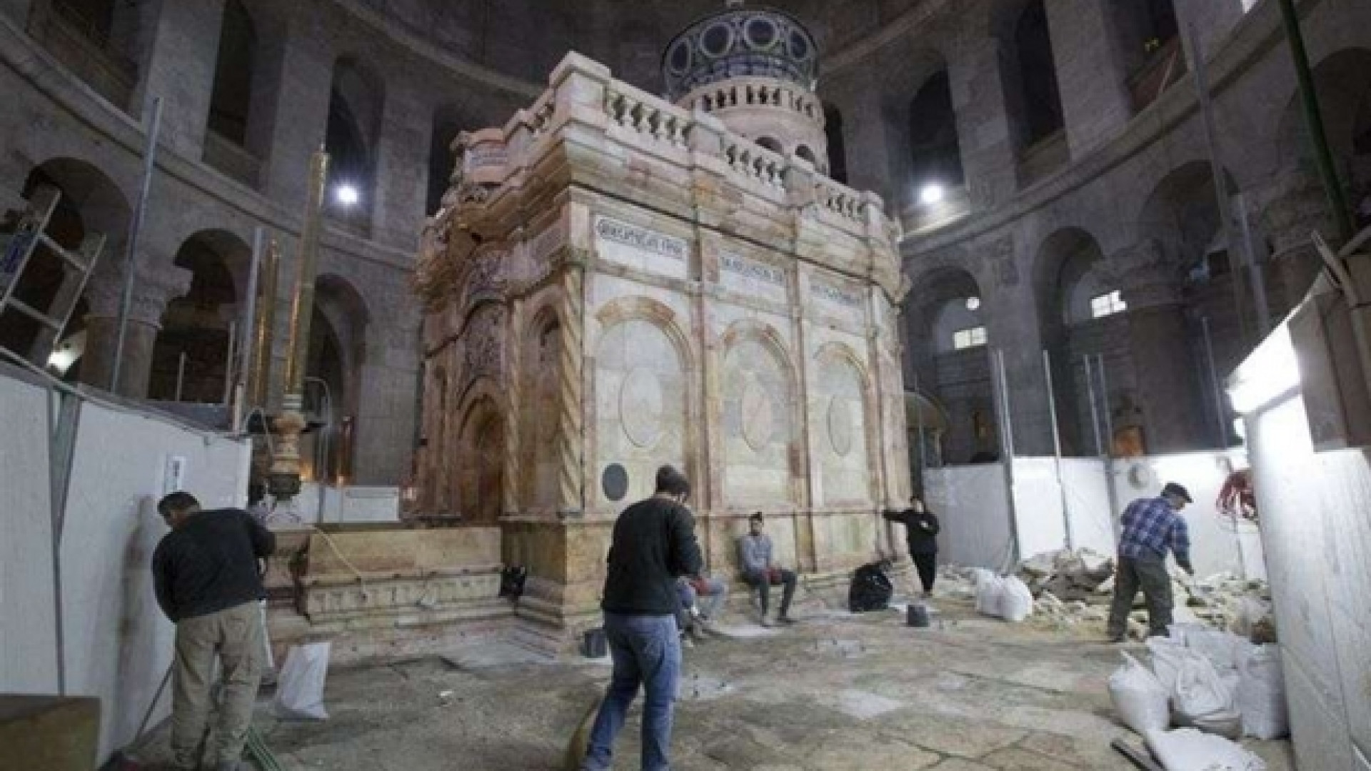 Immagine di Restaurata l'Edicola del Santo Sepolcro, custodisce la tomba di Gesù