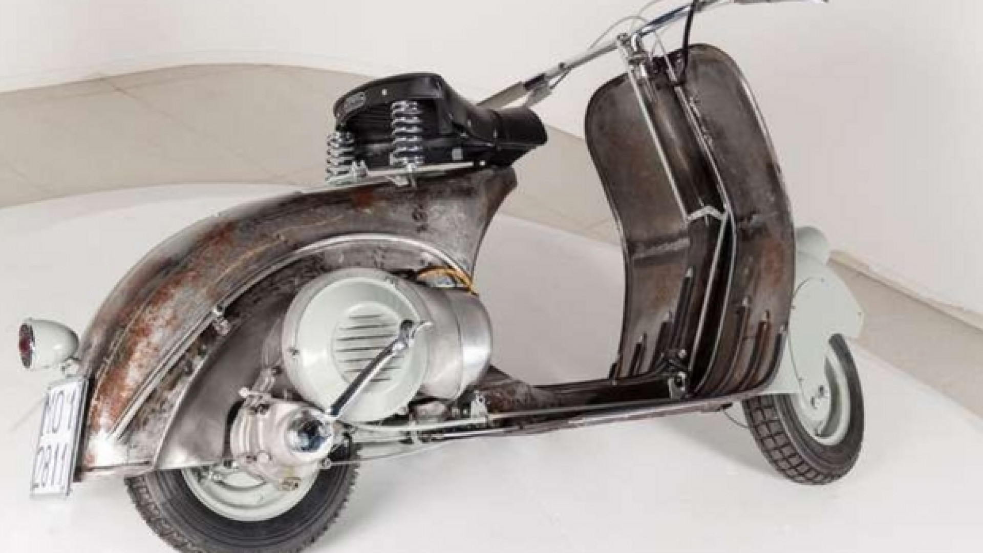 Immagine di Ecco la Vespa più antica (e cara) del mondo