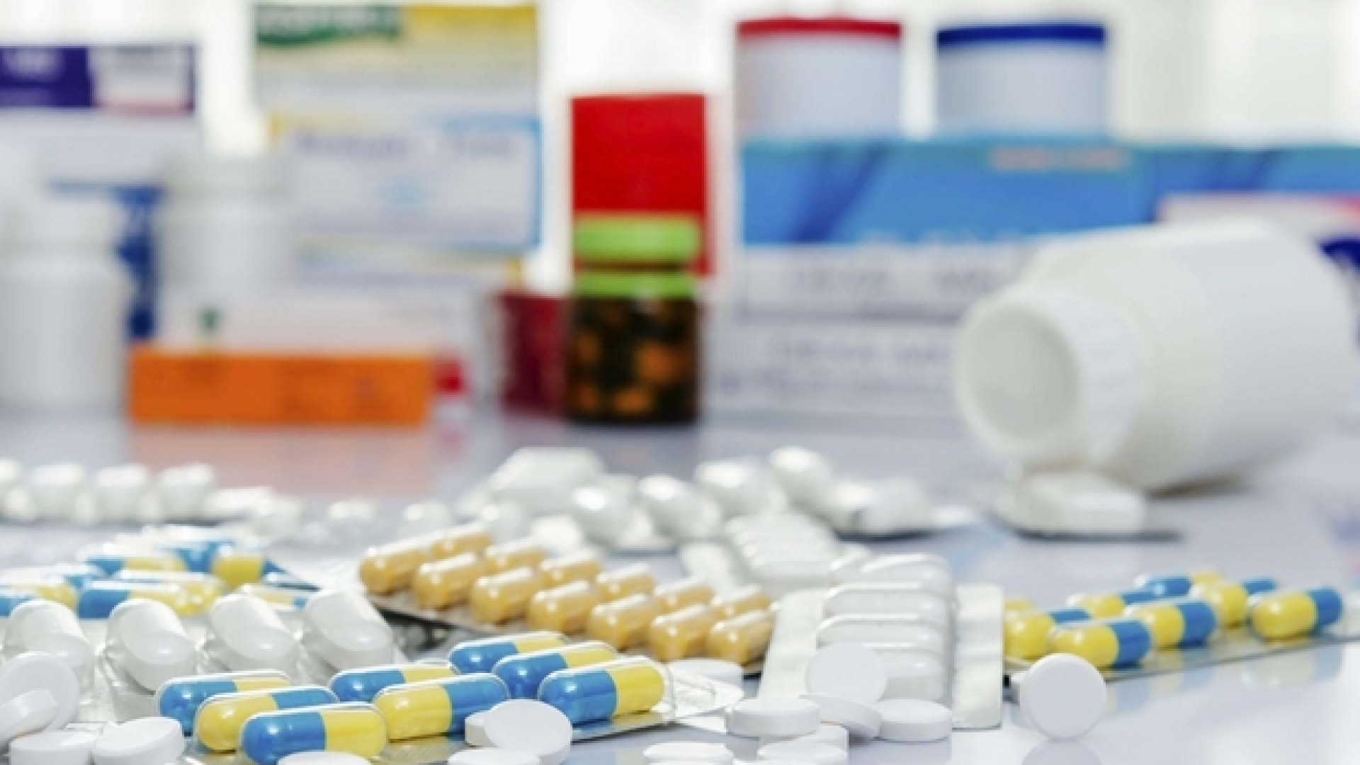 Immagine di I farmaci dall'estero? Il medico tutela dal rischio fai-da-te