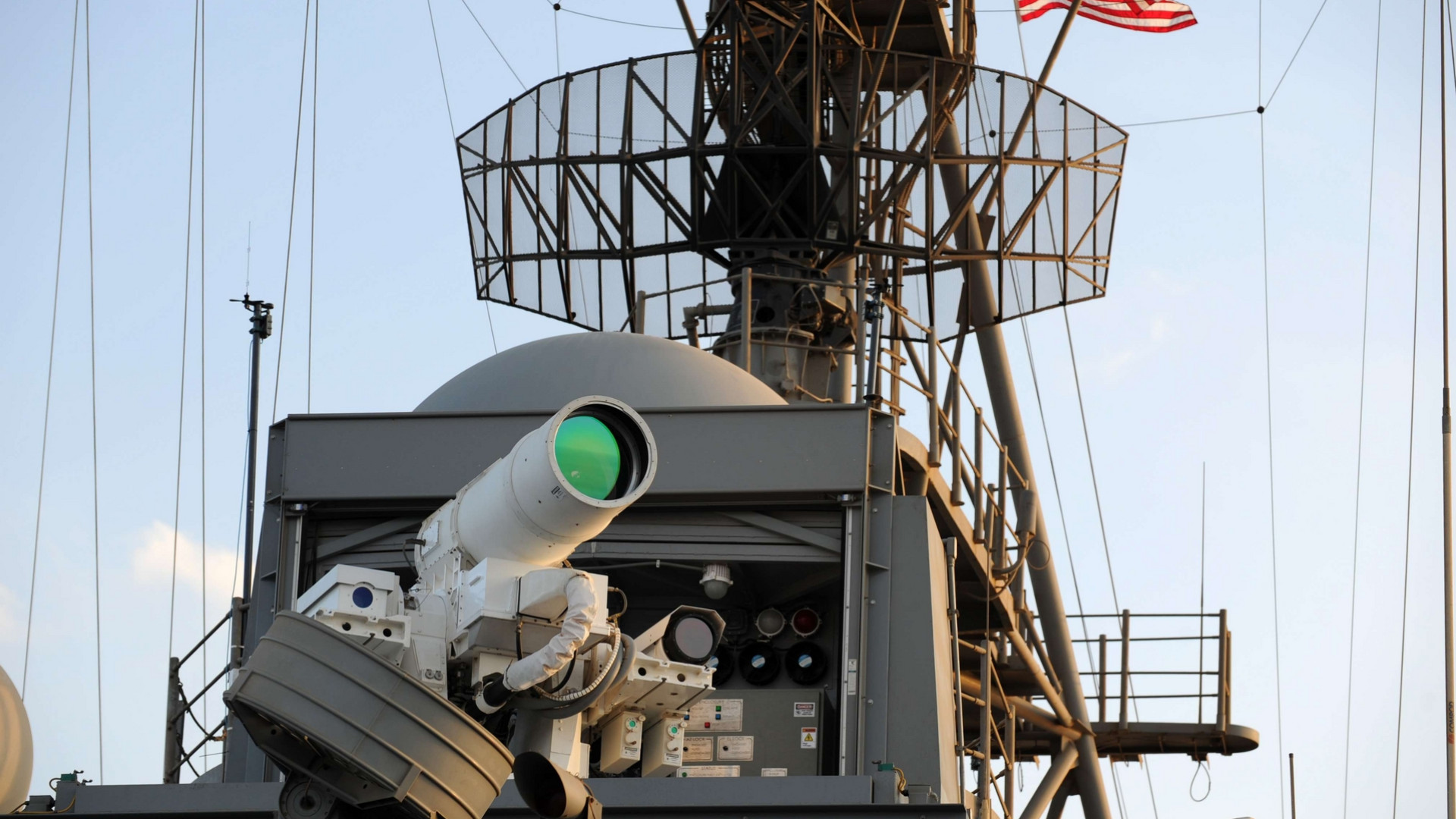 Immagine di Dai robot ai laser, la guerra del futuro fa ancora più paura