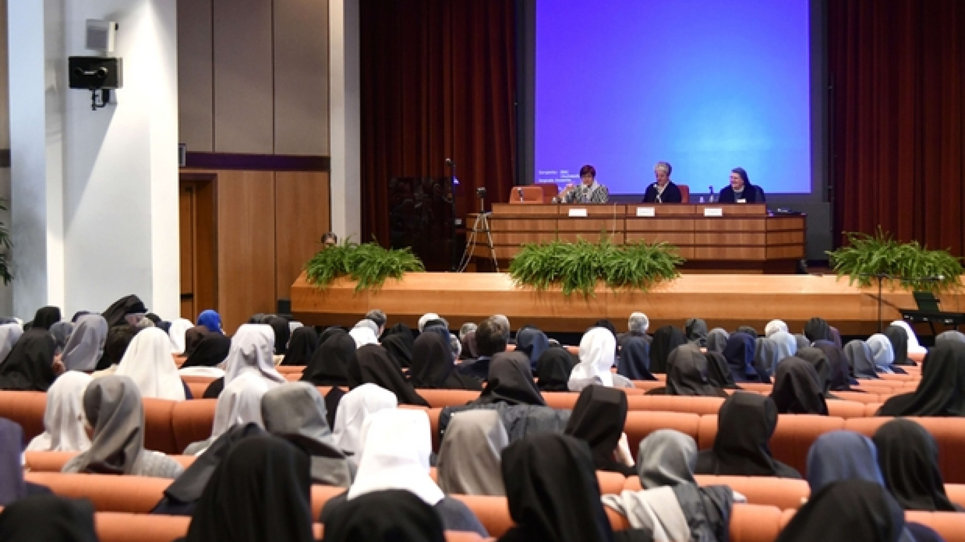 Immagine di Religiose, missione formazione