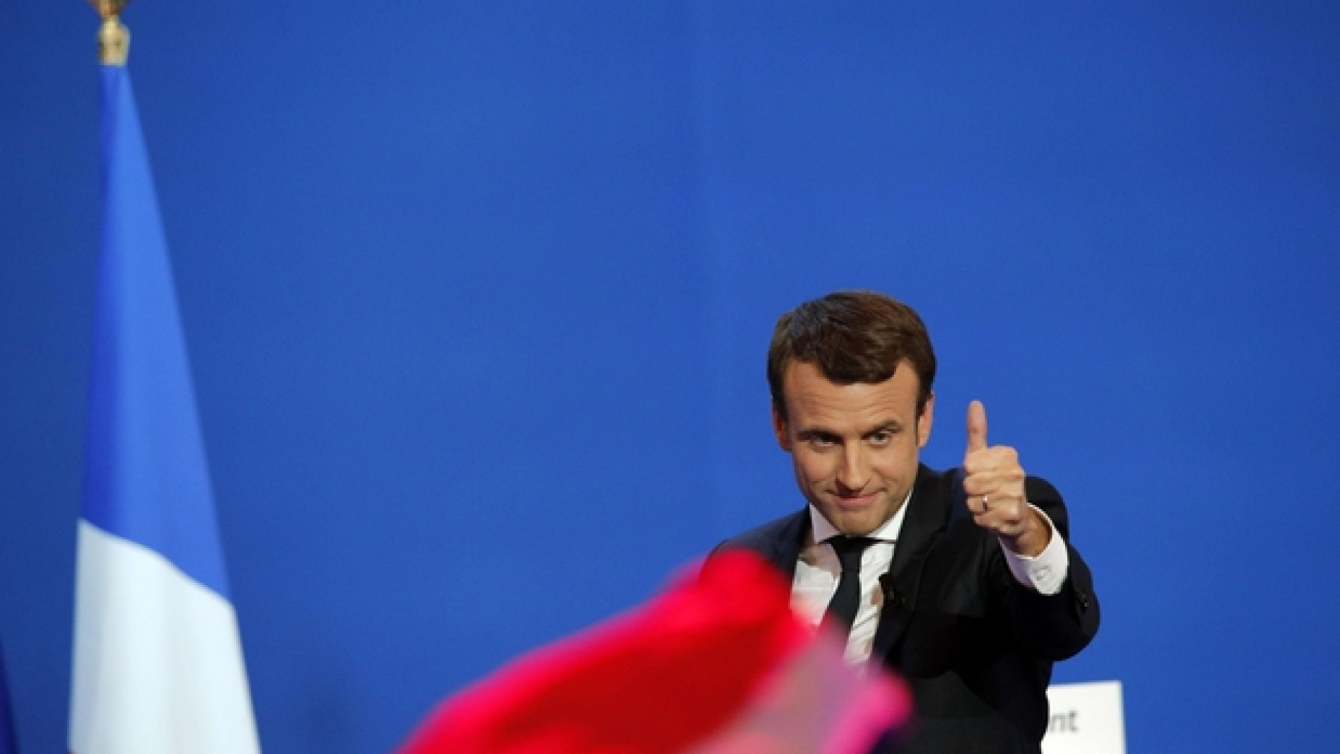 Immagine di Macron vince il primo turno delle presidenziali, sfiderà Le Pen
