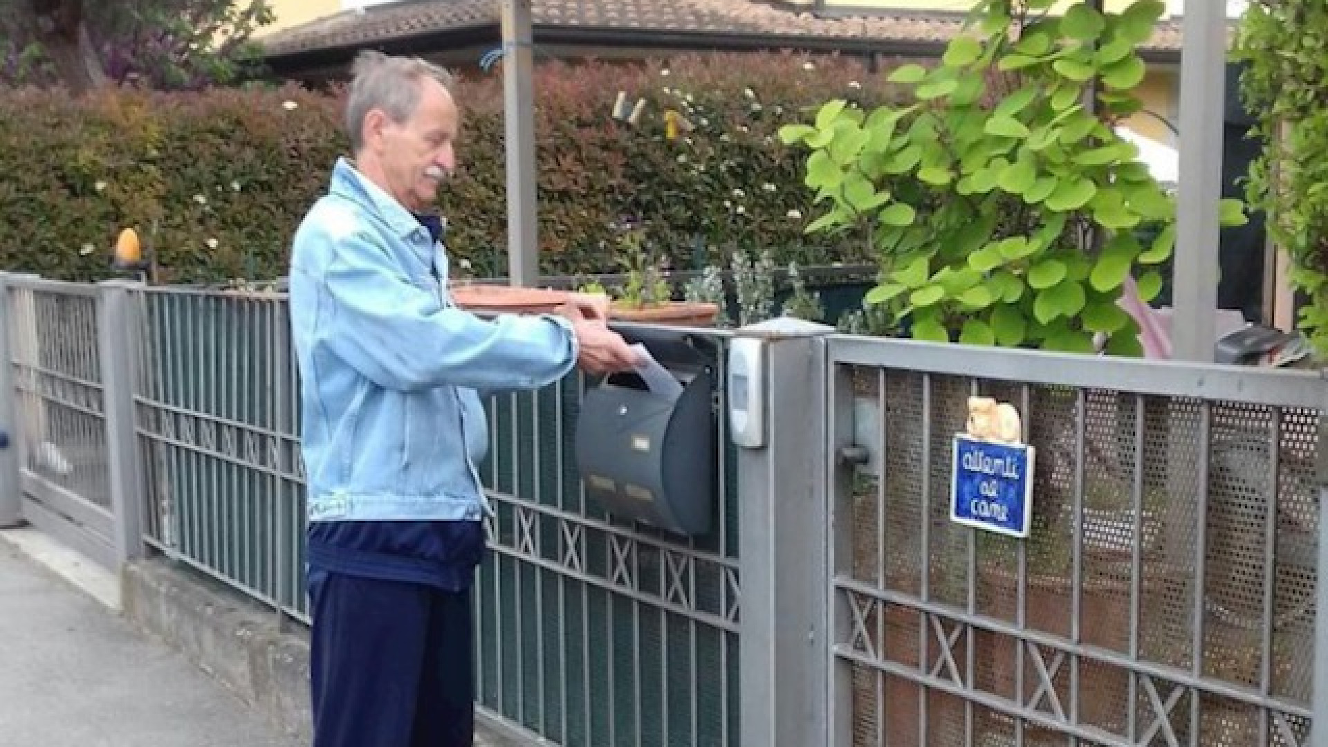 Immagine di Politici volontari nei comuni fai-da-te