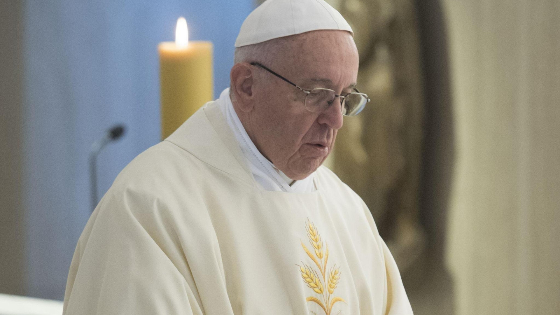 Immagine di Il Papa: no ai rigidi dalla doppia vita, nella Chiesa serve mitezza