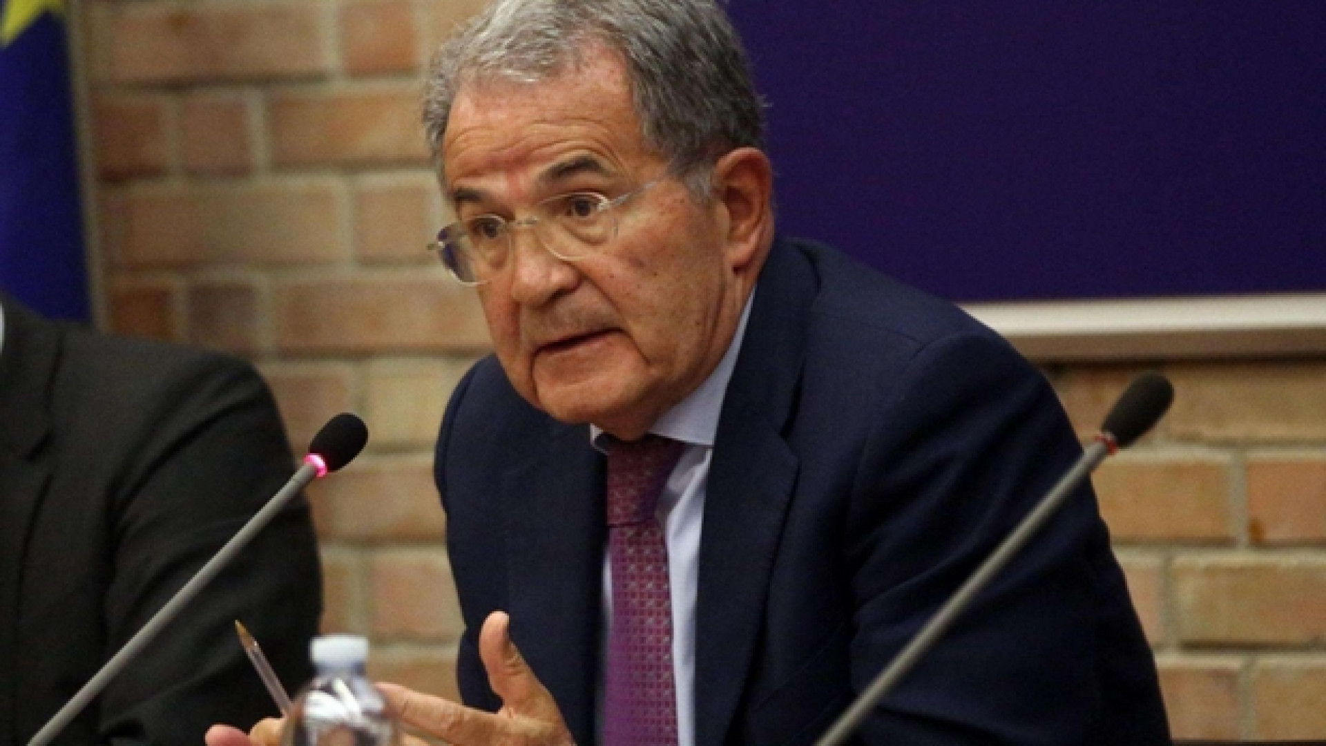 Immagine di La ricetta di Romano Prodi: «Redistribuire il futuro a chi non ce l'ha»