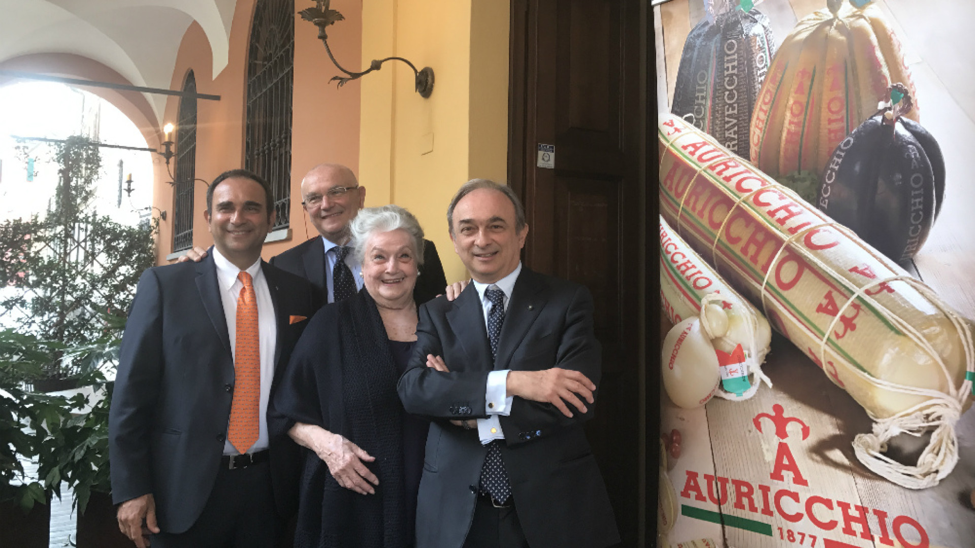 Immagine di Auricchio festeggia il 140° con una cena di gala a Villa Calciati destinata a dipendenti e collaboratori
