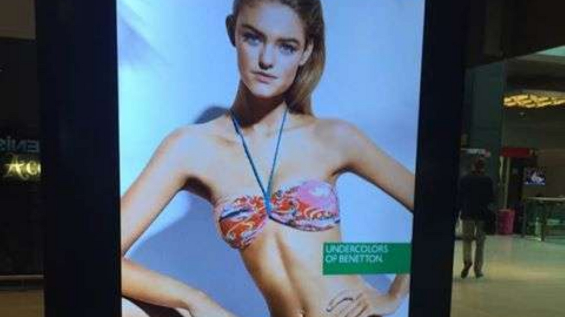Immagine di Benetton sotto accusa: «Modella troppo magra, così promuove l'anoressia»