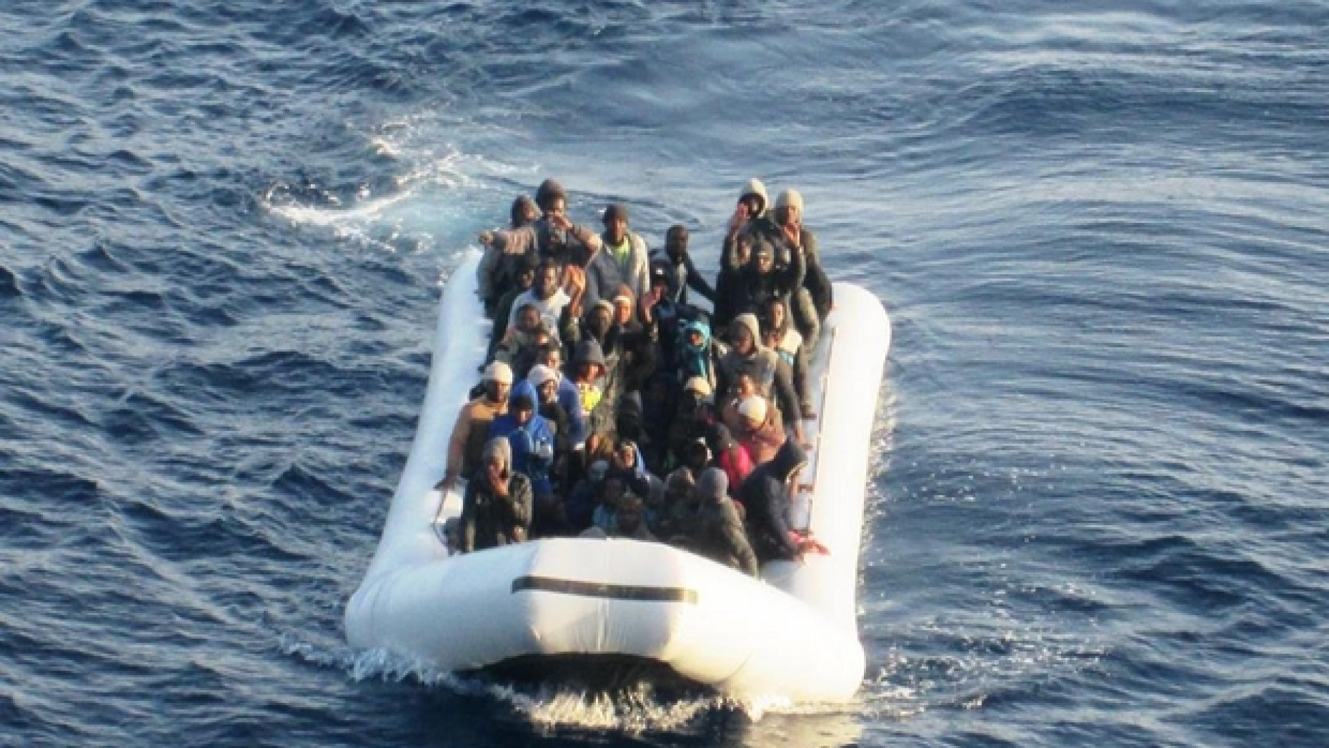 Immagine di Ecco i veri taxi del mare: fermata banda di scafisti
