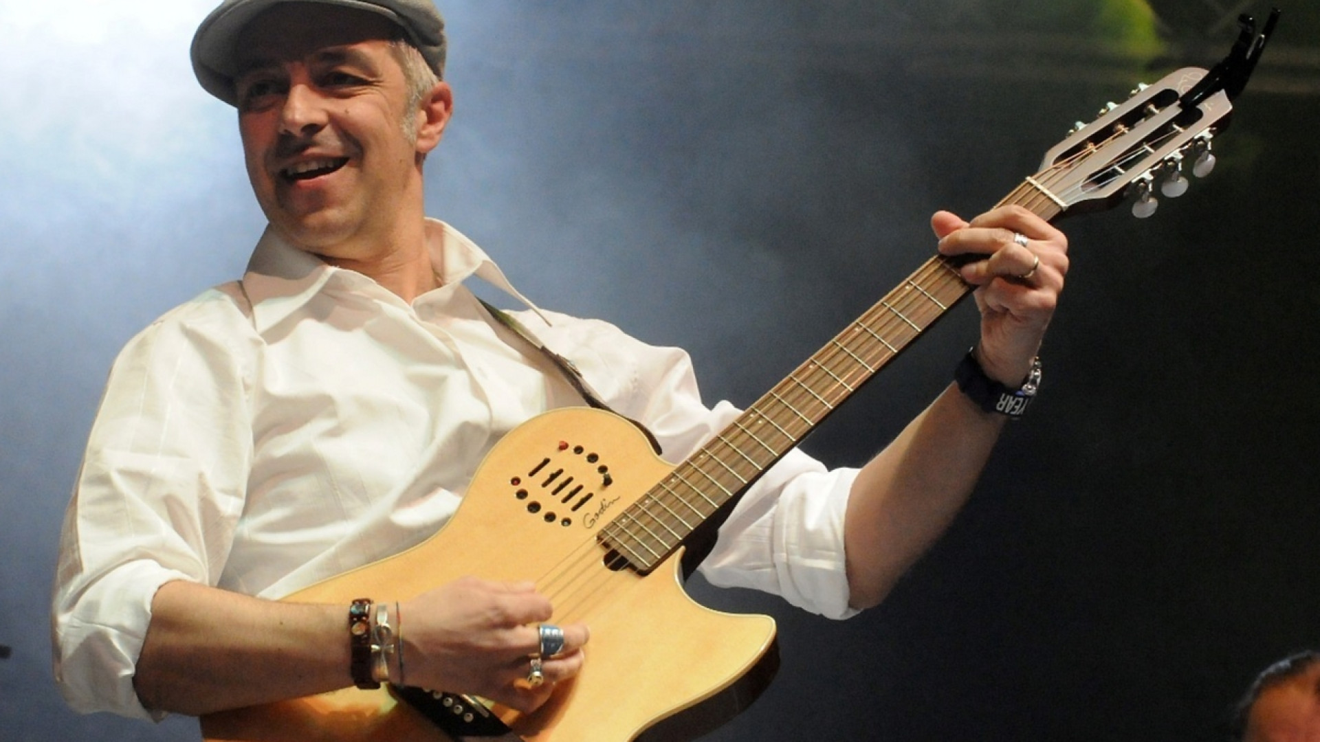Immagine di Van De Sfroos: «Debutto a San Siro... con le band degli oratori»