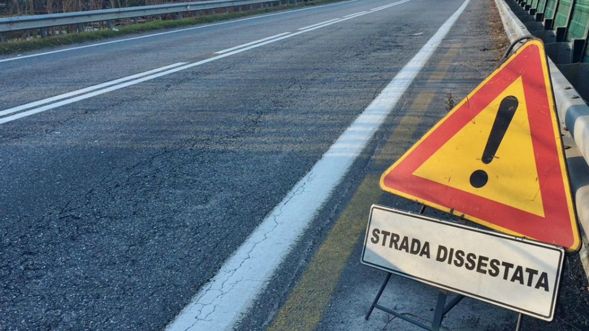 Immagine di Strade, ponti e viadotti a pezzi: per ripararli servono 36 milioni di euro. Che non ci sono