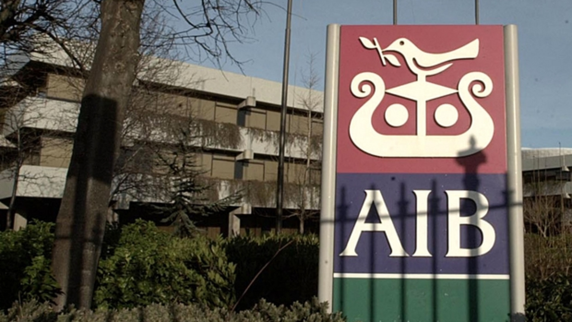 Immagine di L'Irlanda vende un quarto di Aib e incassa 3 miliardi