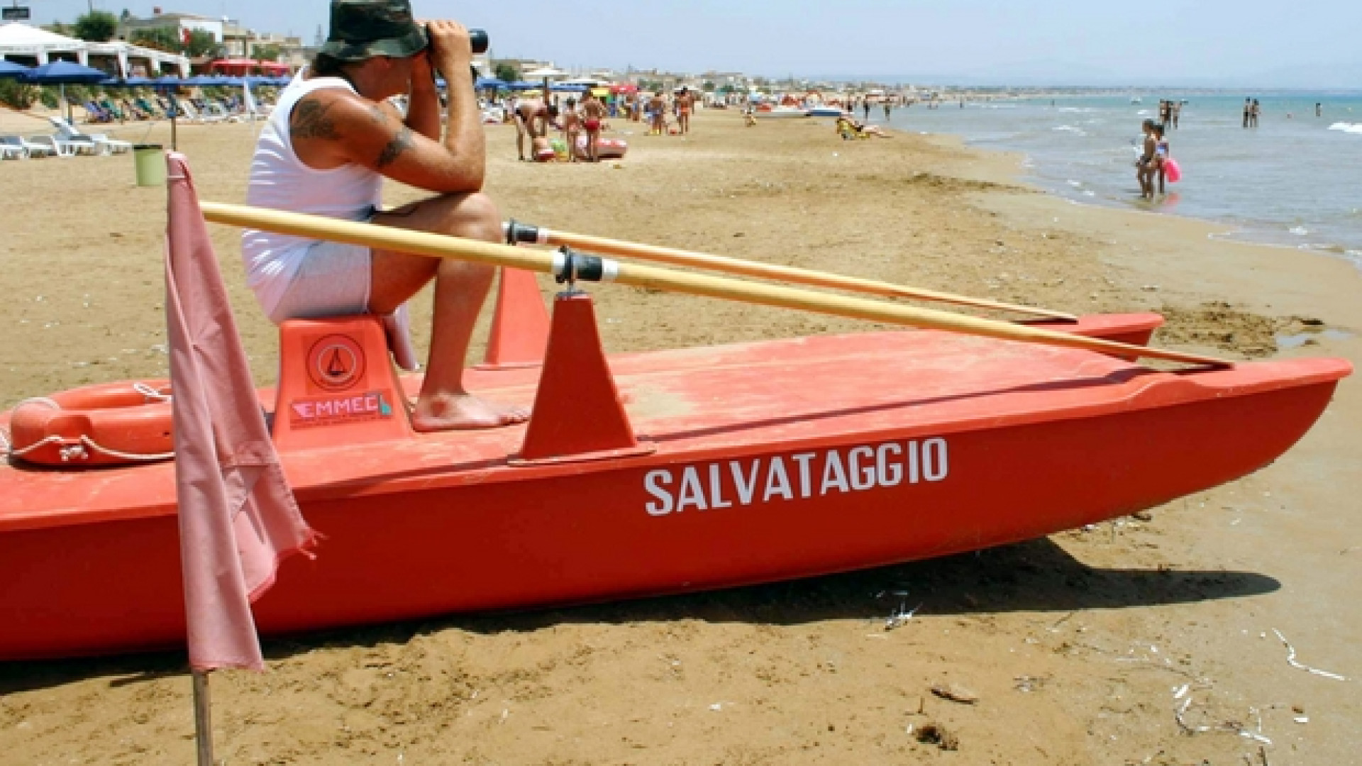 Immagine di Mancano bagnini e camerieri per questa estate