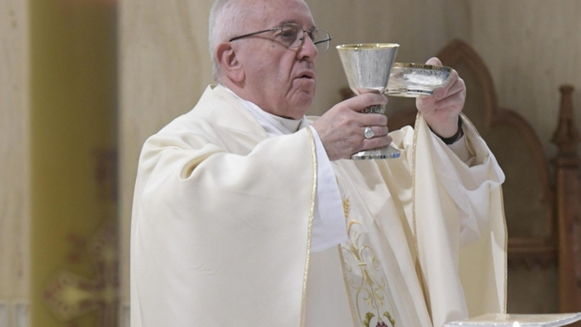 Immagine di Pane e vino per la Messa, ecco le regole