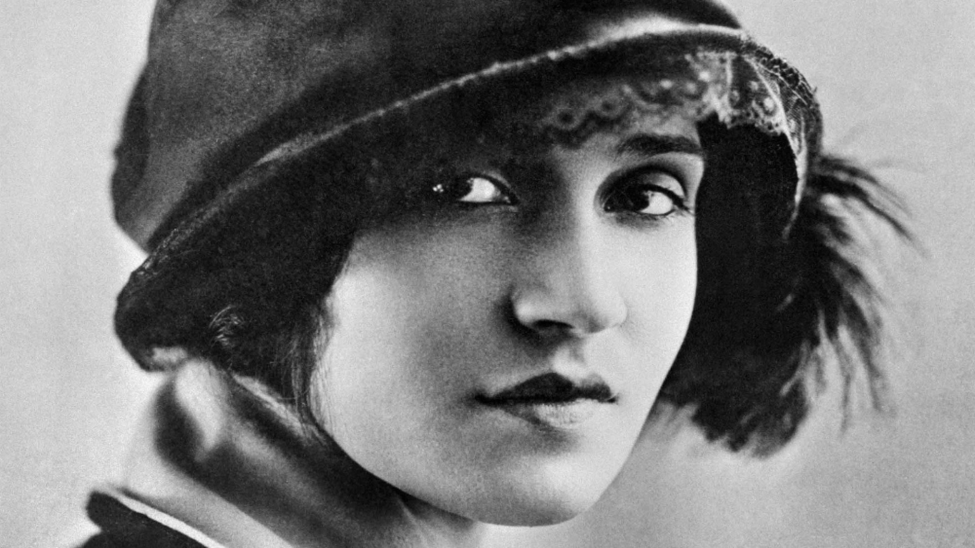 Immagine di Le vite di Tina Modotti fotografa rivoluzionaria