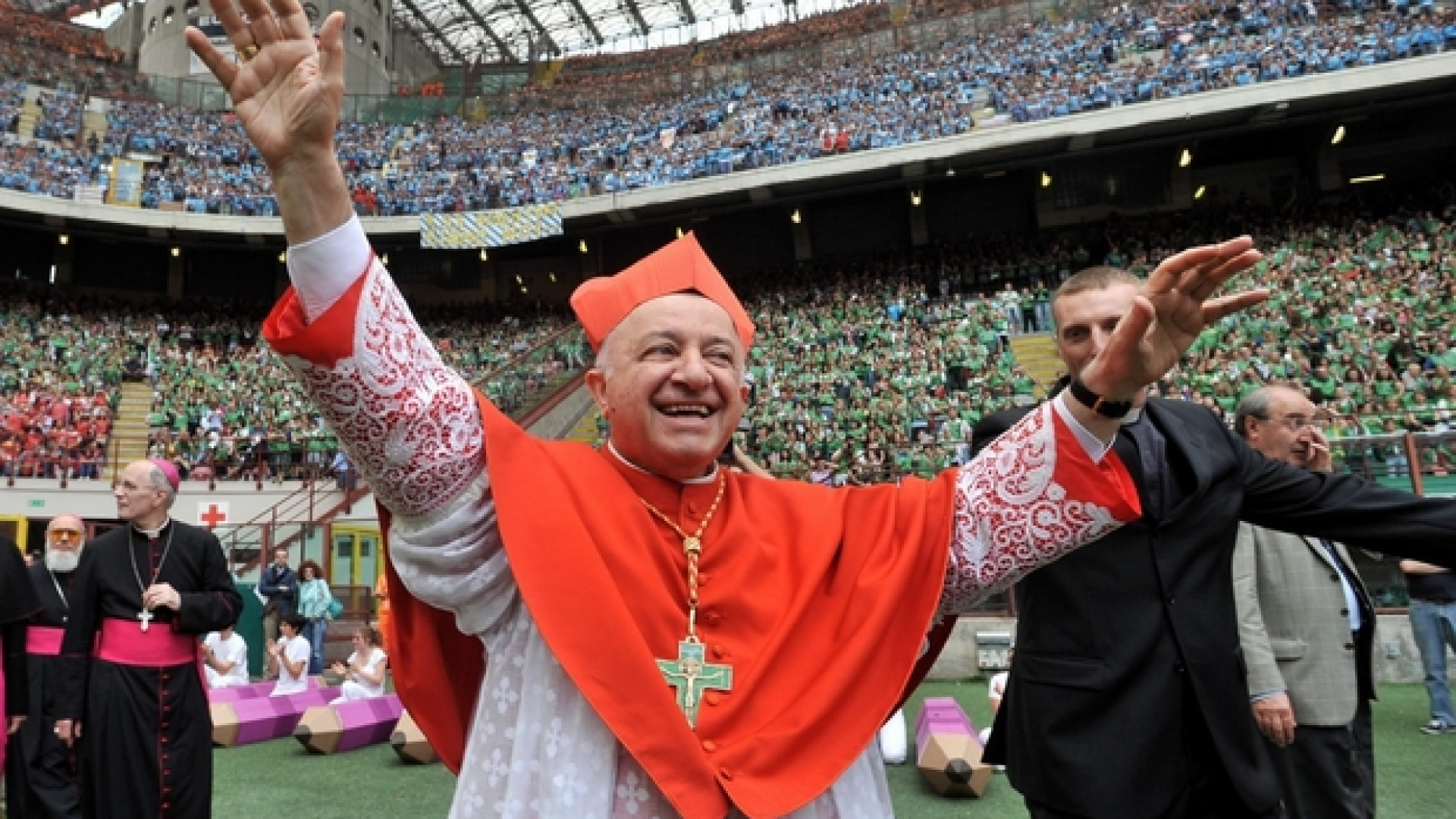 Immagine di Il cardinale Dionigi Tettamanzi in gravi condizioni