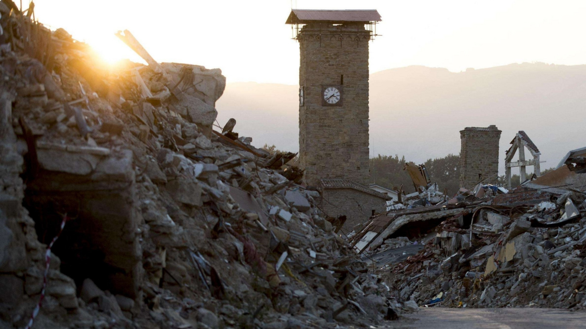 Immagine di Veglie e fiaccolate in Centro Italia: il programma delle commemorazioni