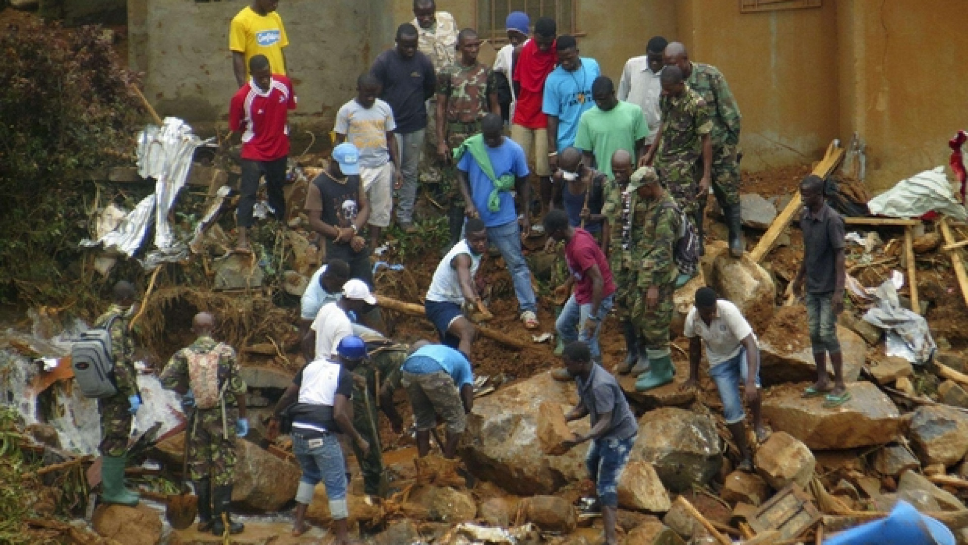 Immagine di Sierra Leone: ancora 800 persone sotto il fango delle frane