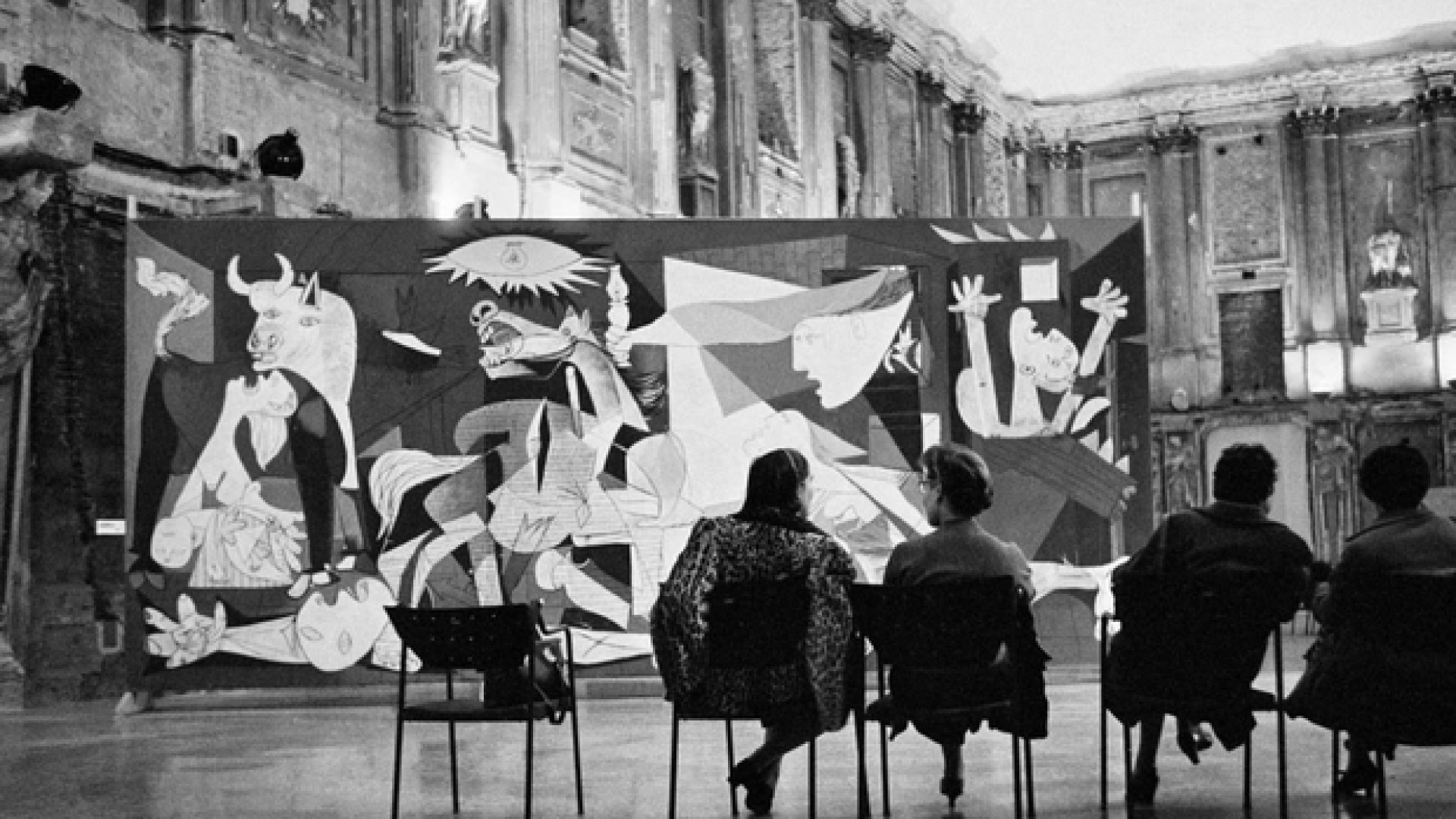 Immagine di Guernica, dalle bombe al Golgota moderno di Picasso