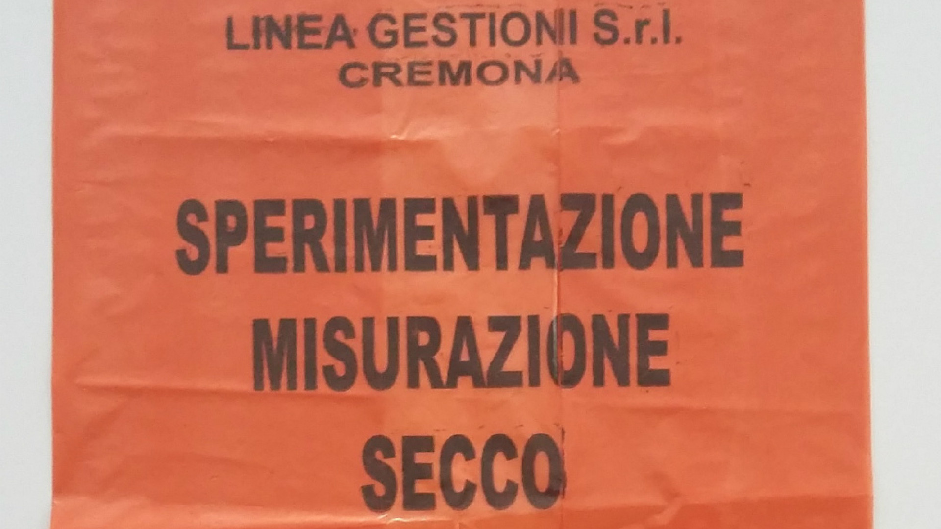 Immagine di Misurazione puntuale raccolta del secco: distribuiti più del 60% dei sacchi arancioni