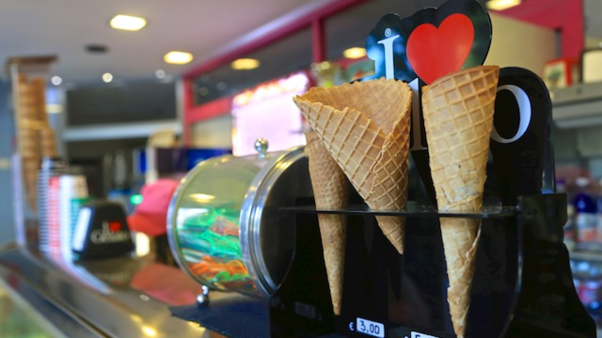 Immagine di Viaggio alla scoperta del gelato artigianale: chi lo fa? Come deve essere? E chi controlla?
