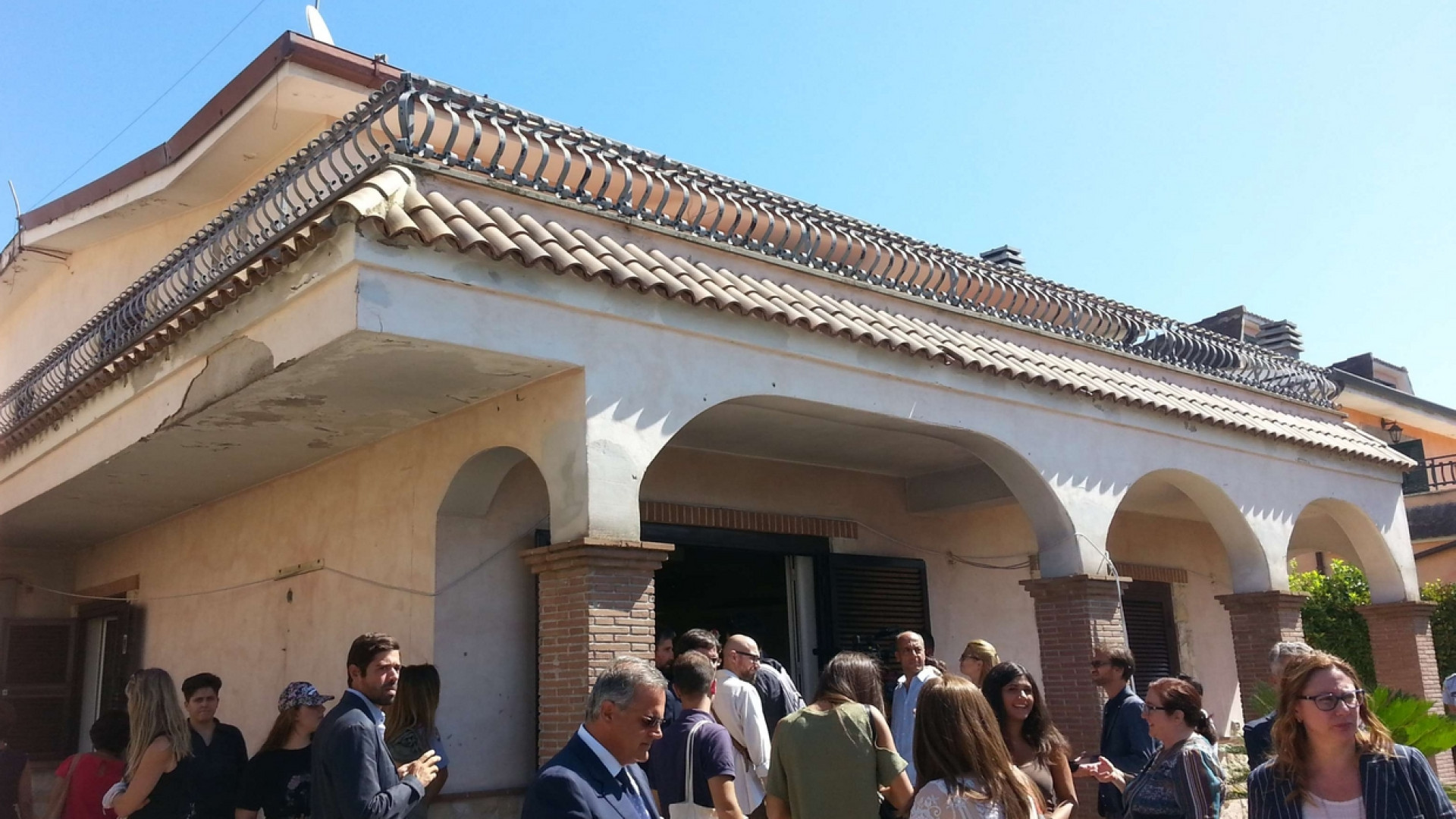Immagine di La villa dei Casamonica diventerà un centro per ragazzi autistici