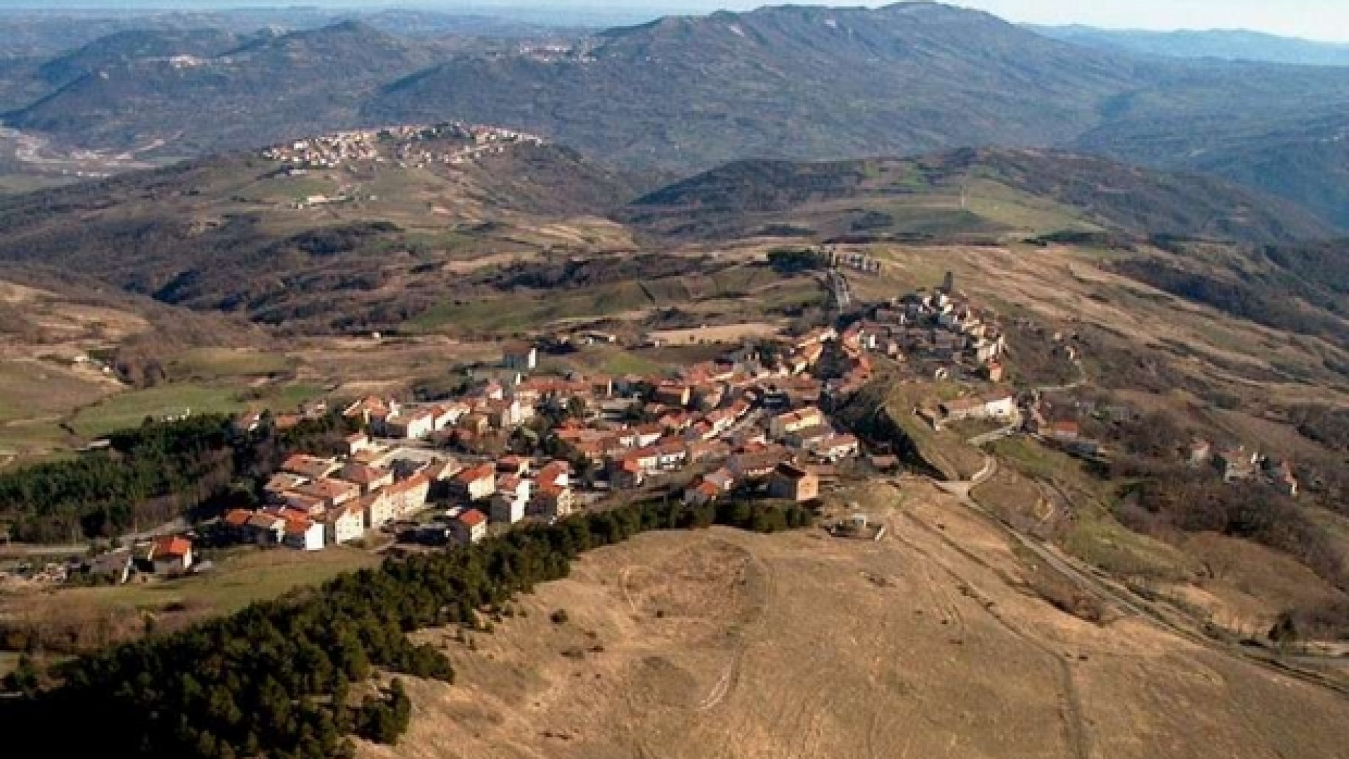 Immagine di Se una scuola antisismica vale più del campanilismo